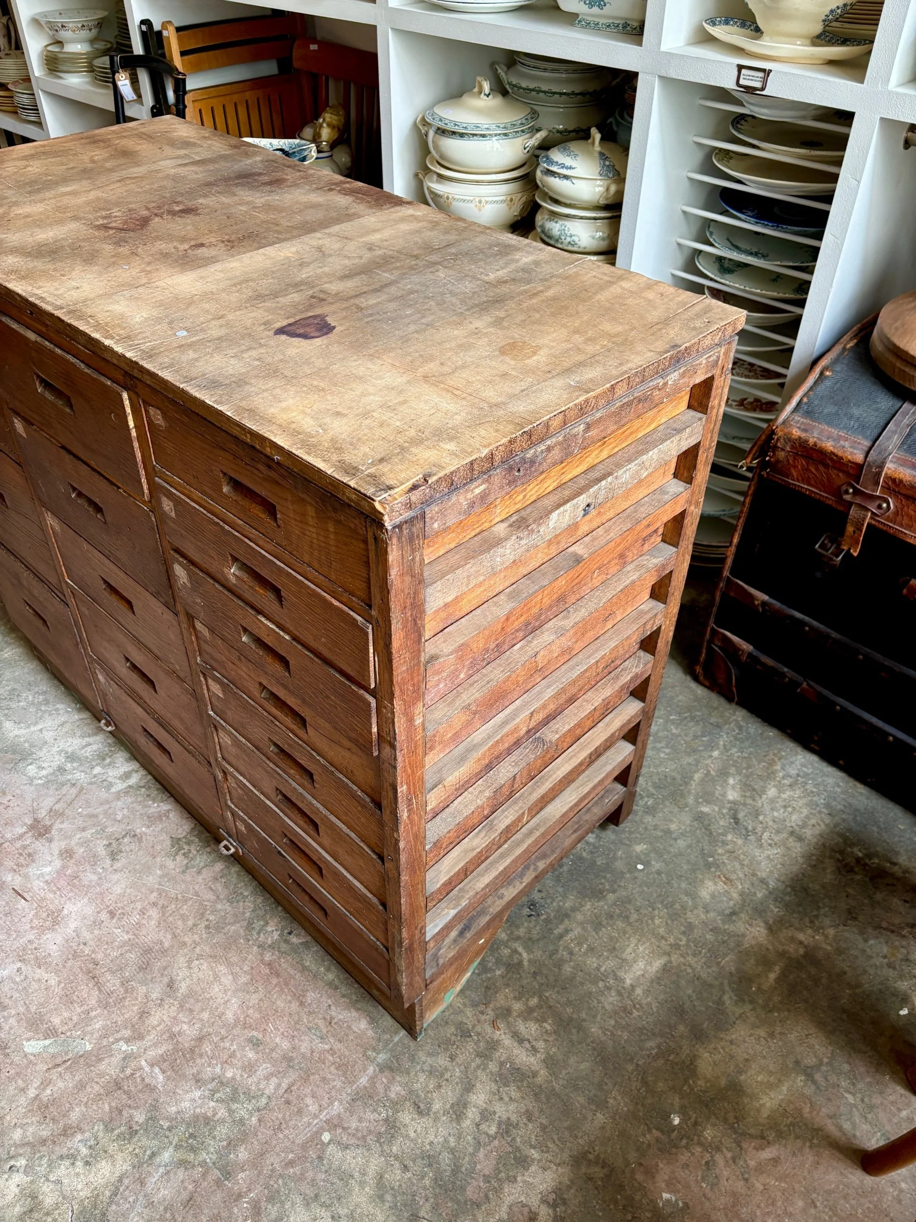 meuble-metier-tiroirs-rangement-bois-commode-vintage-axs-design-paris-france