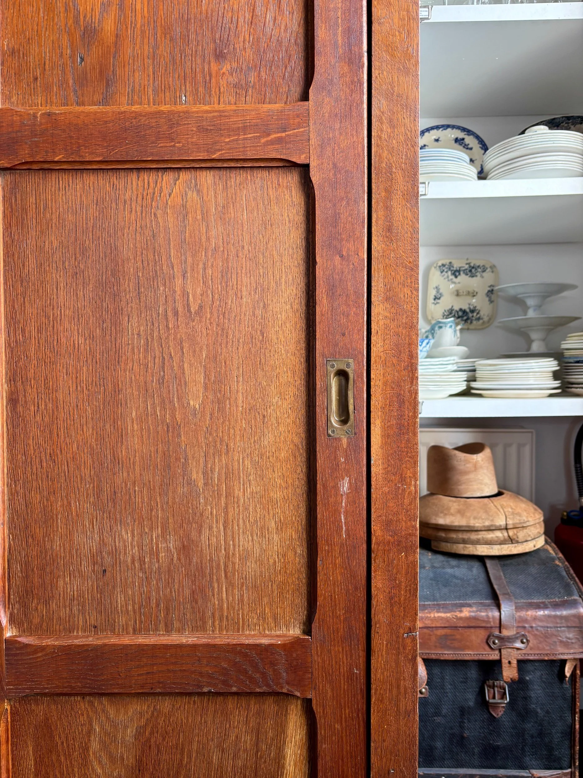 armoire-meuble-rangement-bois-lafond-reims-vintage-axs-design-paris-france