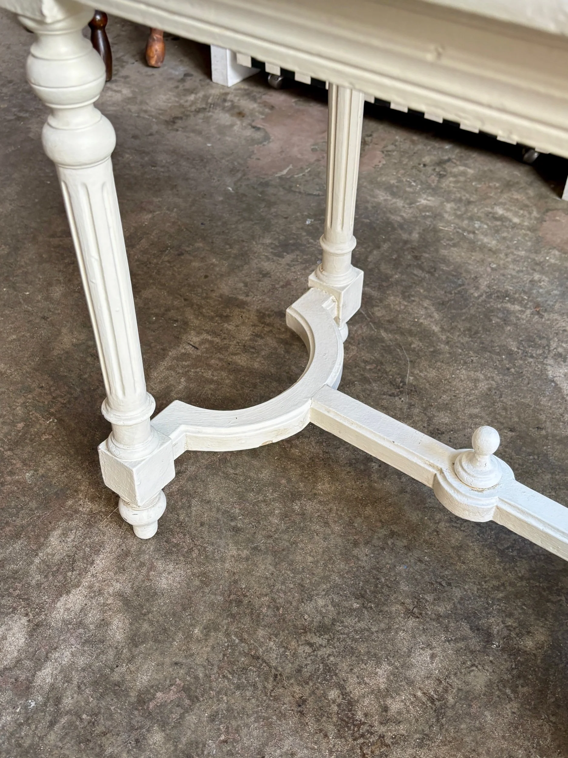 tabouret-banc-piano-bois-blanc-cannage-axs-design-paris-france