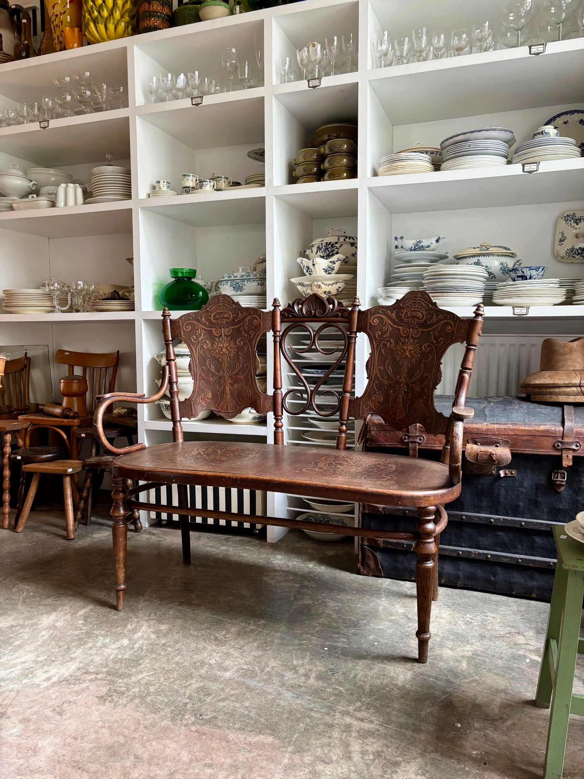 banc-banquette-hetre-cintre-assise-vintage-axs-design-paris-france