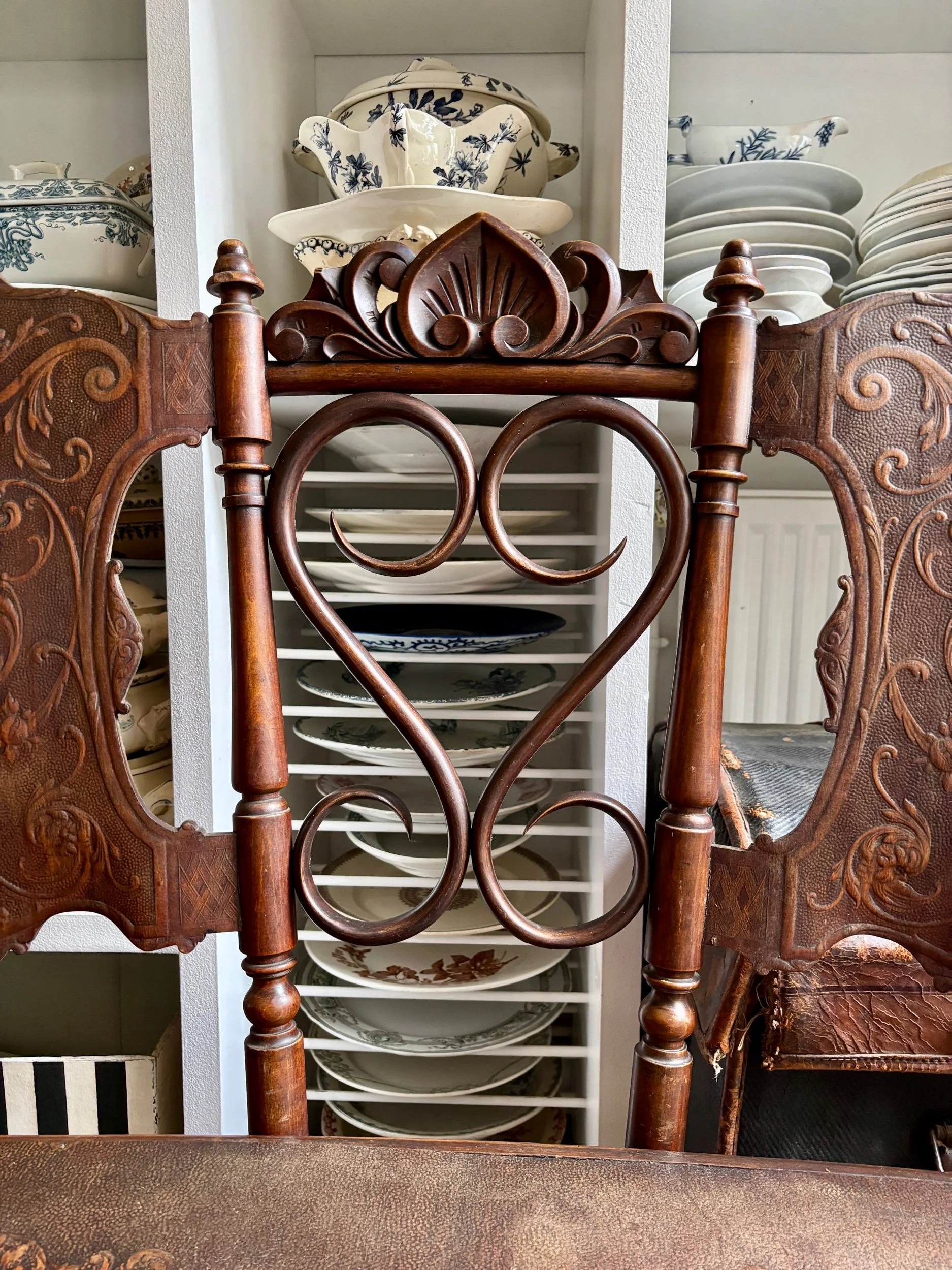 banc-banquette-hetre-cintre-assise-vintage-axs-design-paris-france