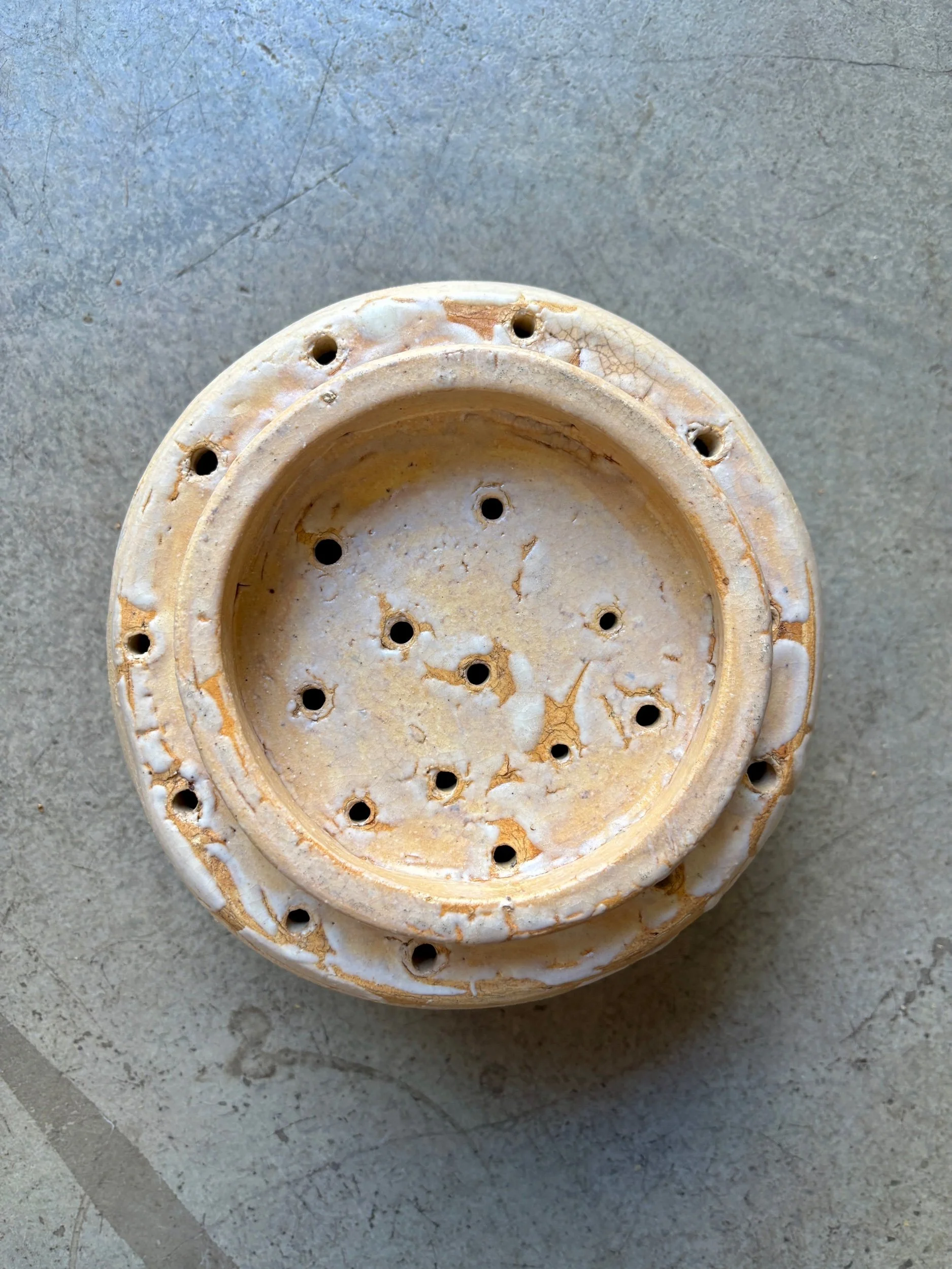 passoire-terre-cuite-ceramique-vintage-axs-design-paris-france-4