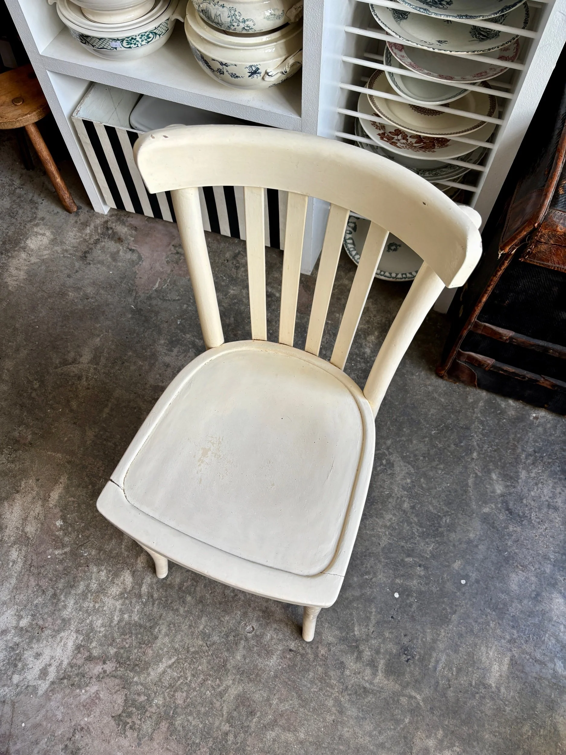 chaise-bistrot-bois-beige-assise-vintage-axs-design-paris-france-2
