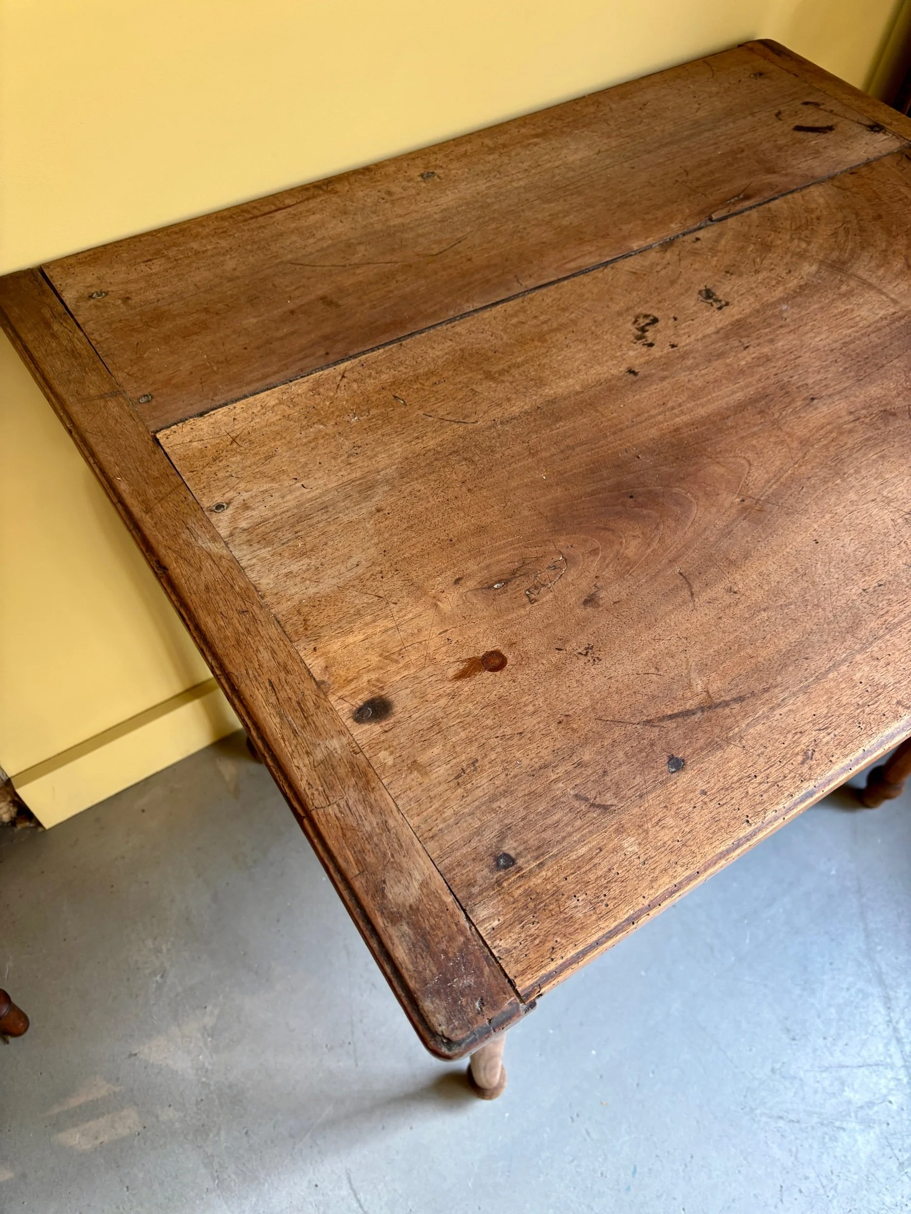 table-appoint-bureau-bois-vintage-axs-design-paris-france