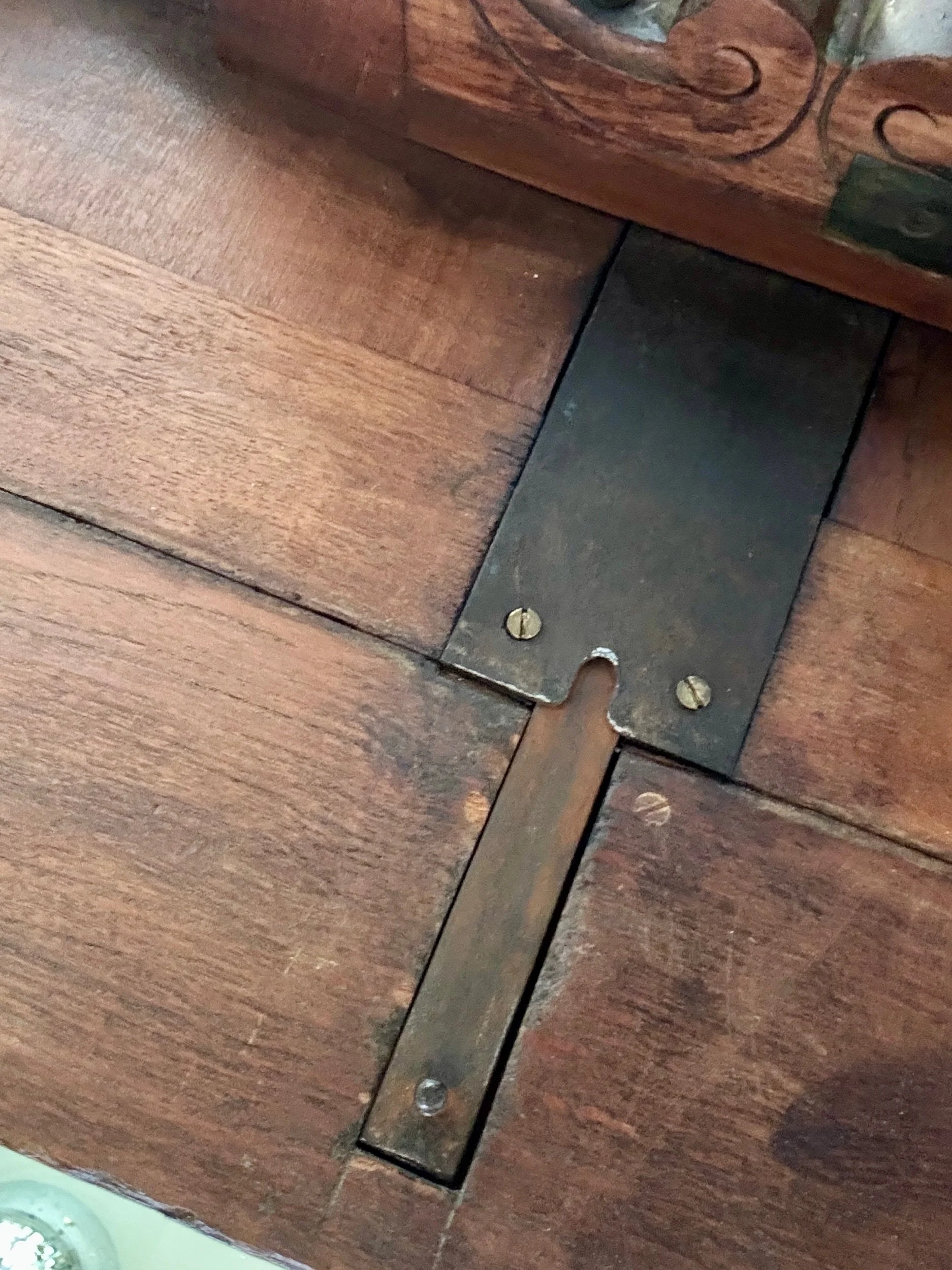 table-bistrot-bureau-bois-fonce-vintage-axs-design-paris-france