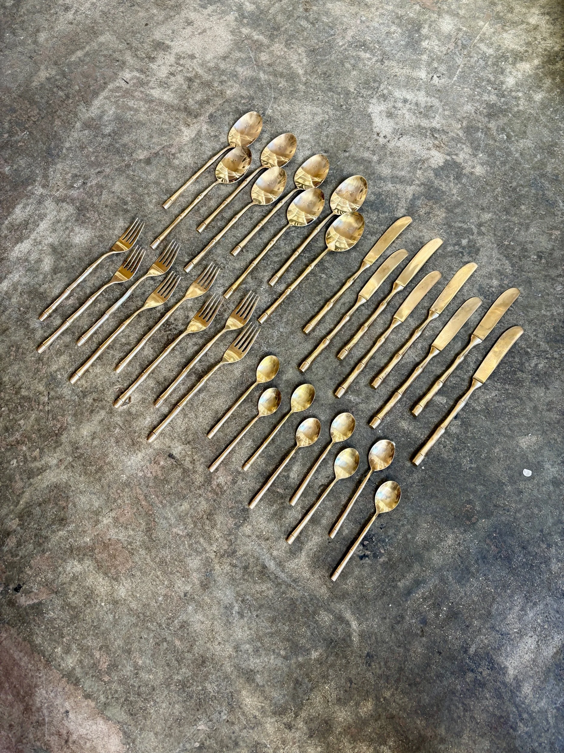 couverts-fourchette-couteau-cuillere-bambou-dore-vintage-axs-design-paris-france