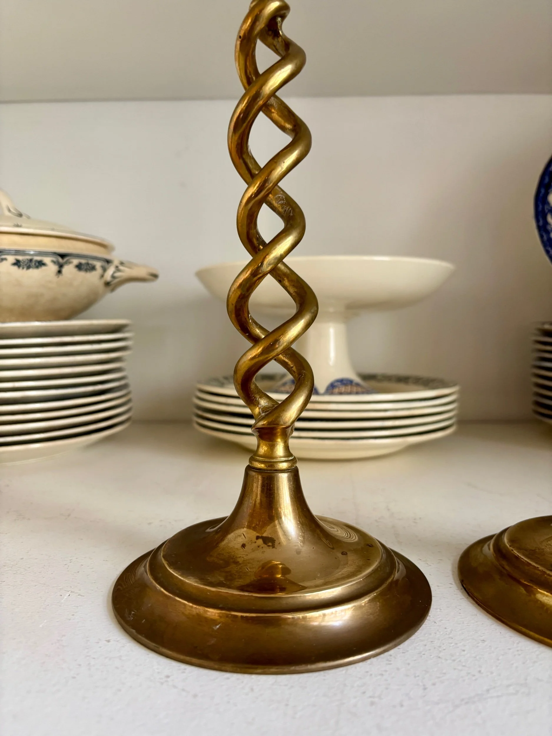 bougeoirs-laiton-dore-torsade-decoration-vintage-axs-design-paris-france