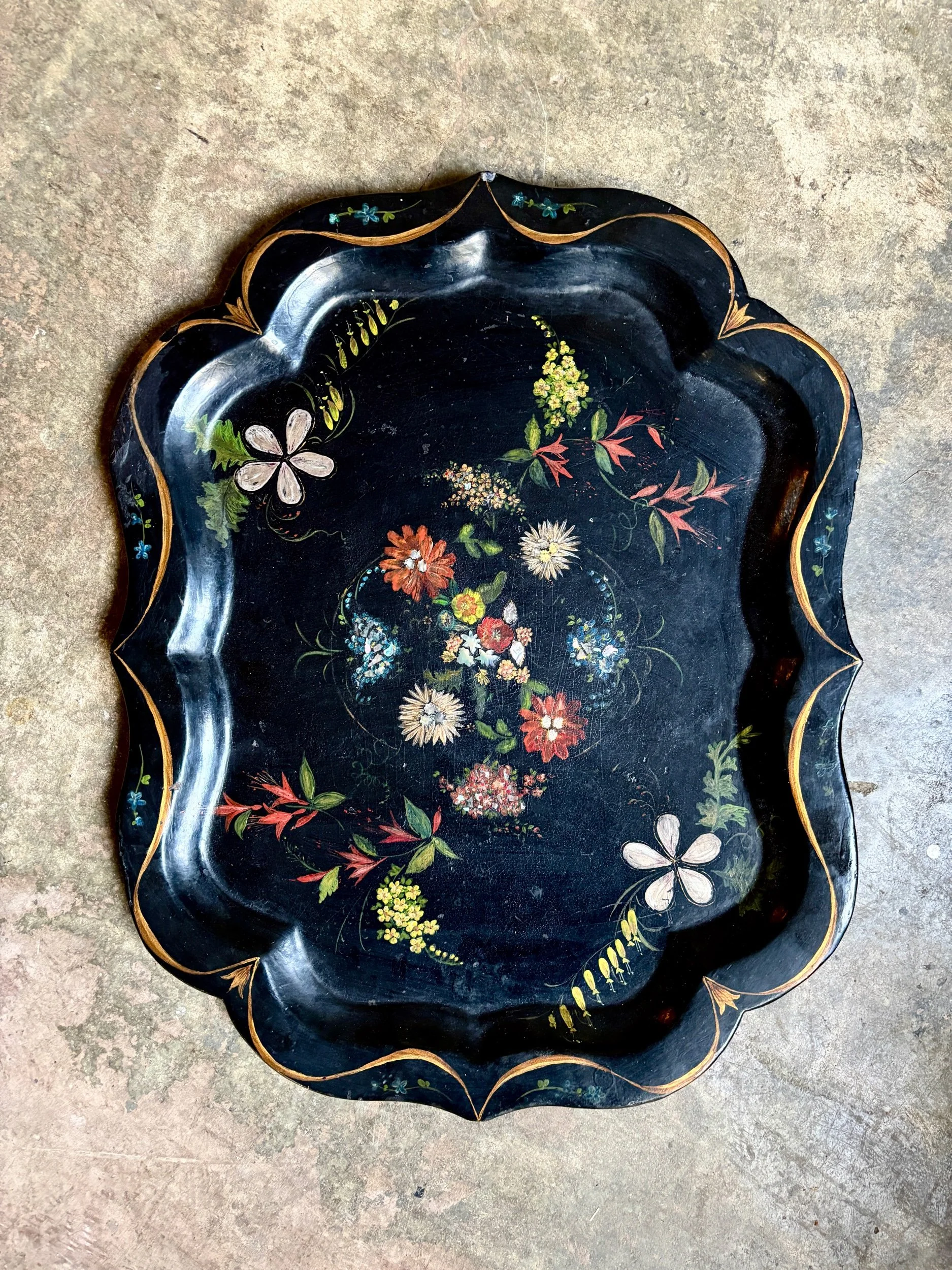 plateau-papier-mache-noir-nacre-napoleon-iii-decoration-vintage-axs-design-paris-france