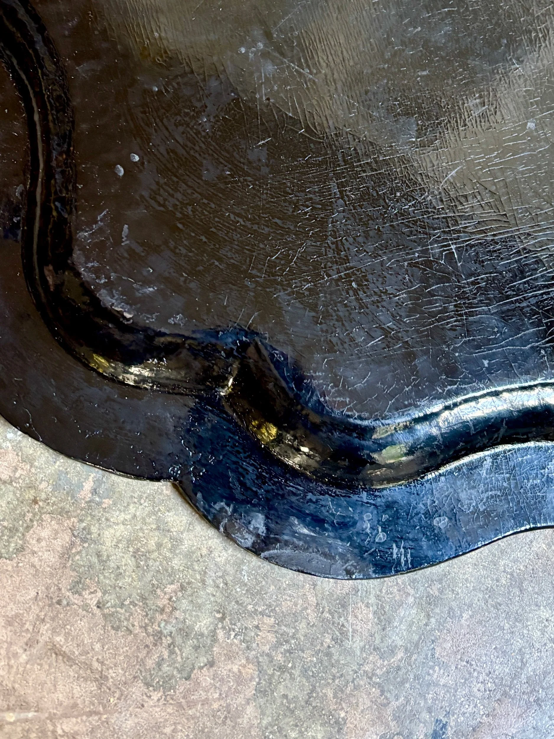 plateau-papier-mache-noir-nacre-napoleon-iii-decoration-vintage-axs-design-paris-france