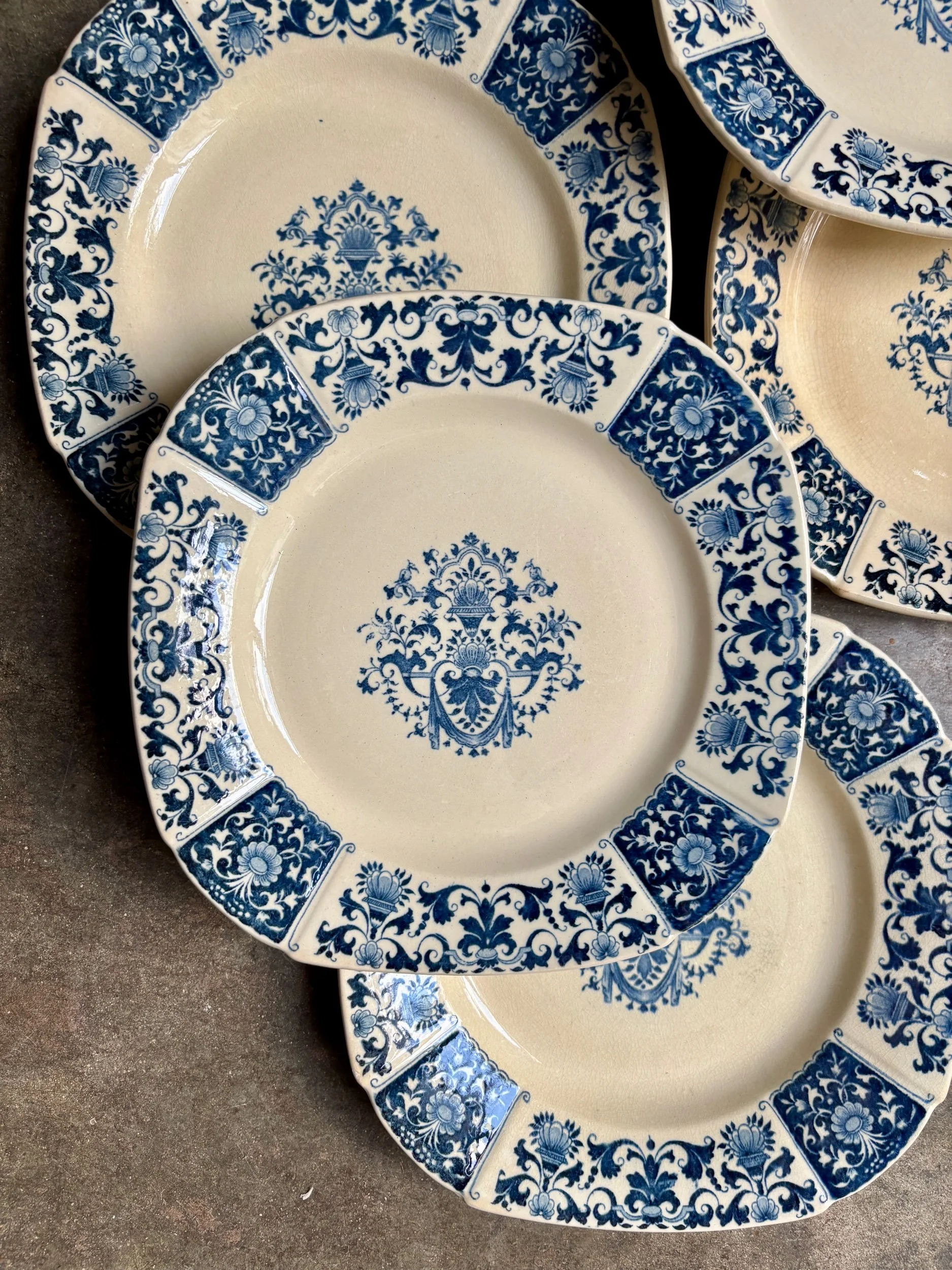 6-assiettes-dessert-gien-terre-de-fer-bleu-vaisselle-vintage-axs-design-paris-france