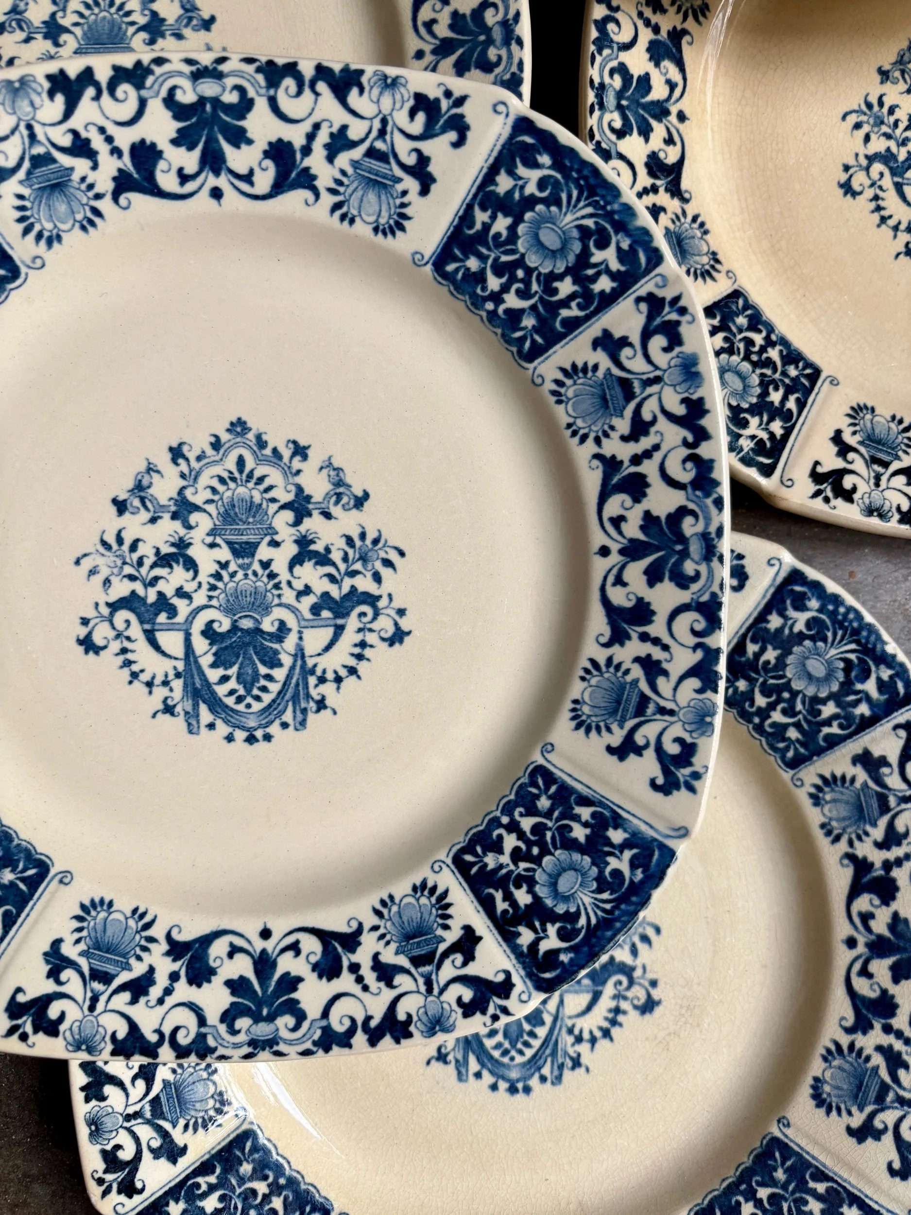 6-assiettes-dessert-gien-terre-de-fer-bleu-vaisselle-vintage-axs-design-paris-france