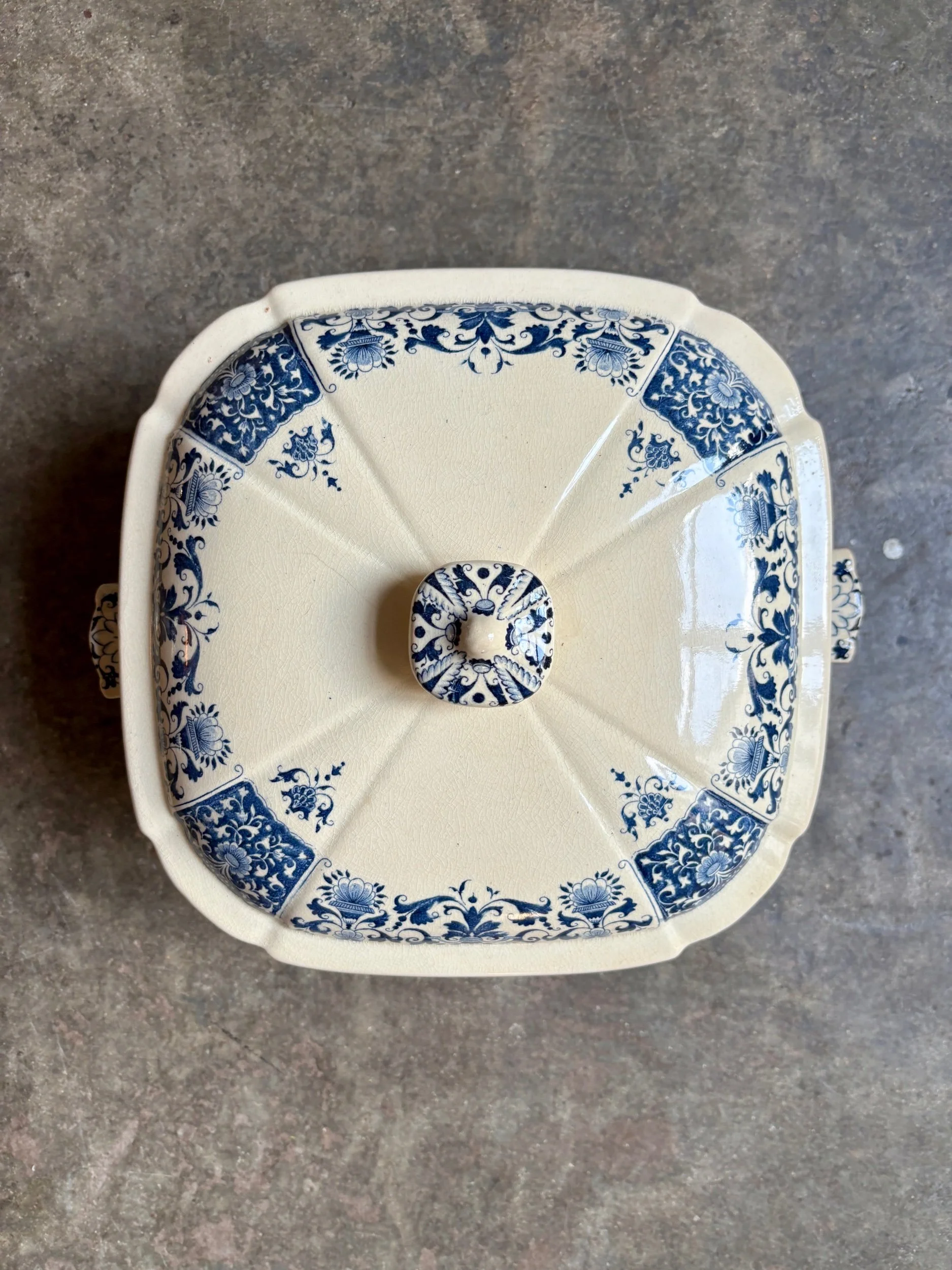 soupiere-gien-ibis-bleu-terre-de-fer-vaisselle-vintage-axs-design-paris-france