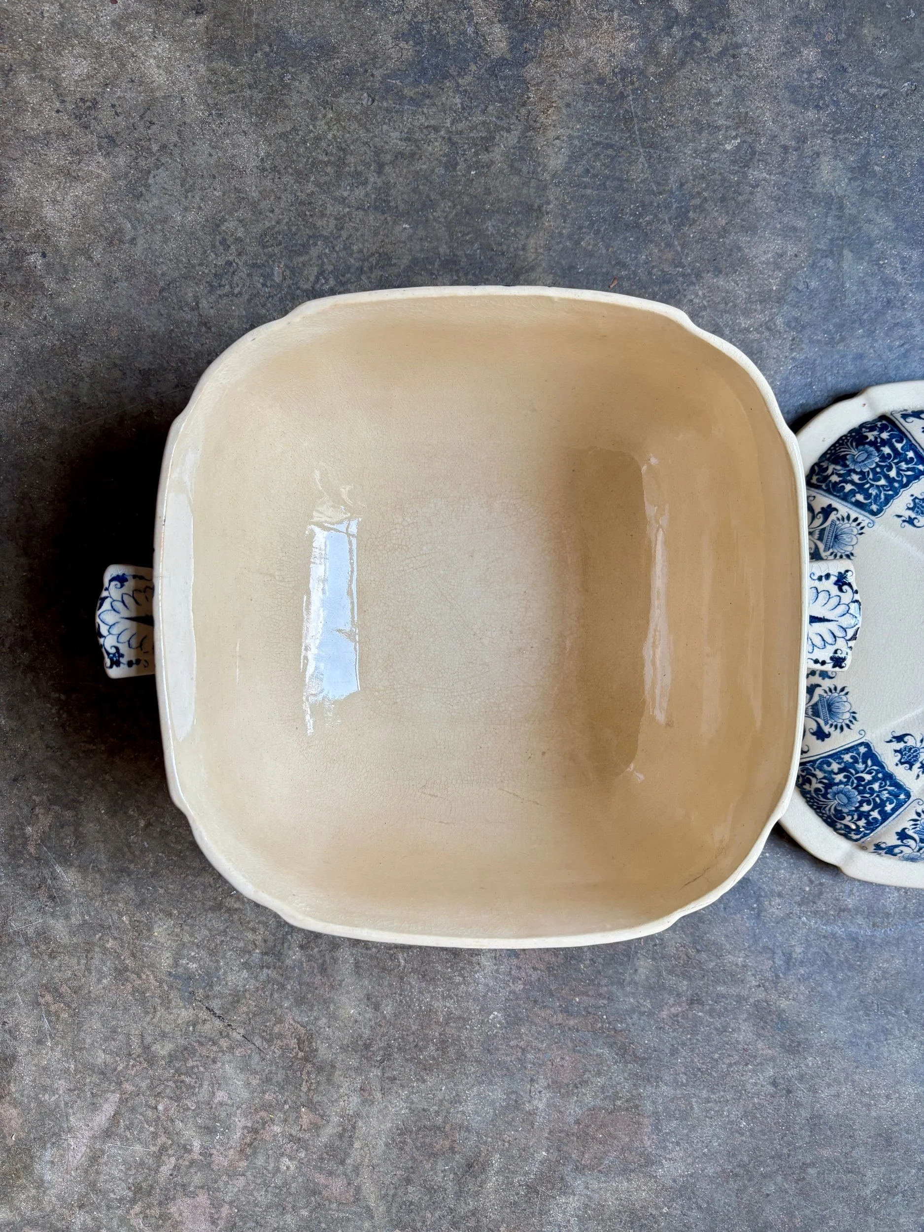 soupiere-gien-ibis-bleu-terre-de-fer-vaisselle-vintage-axs-design-paris-france