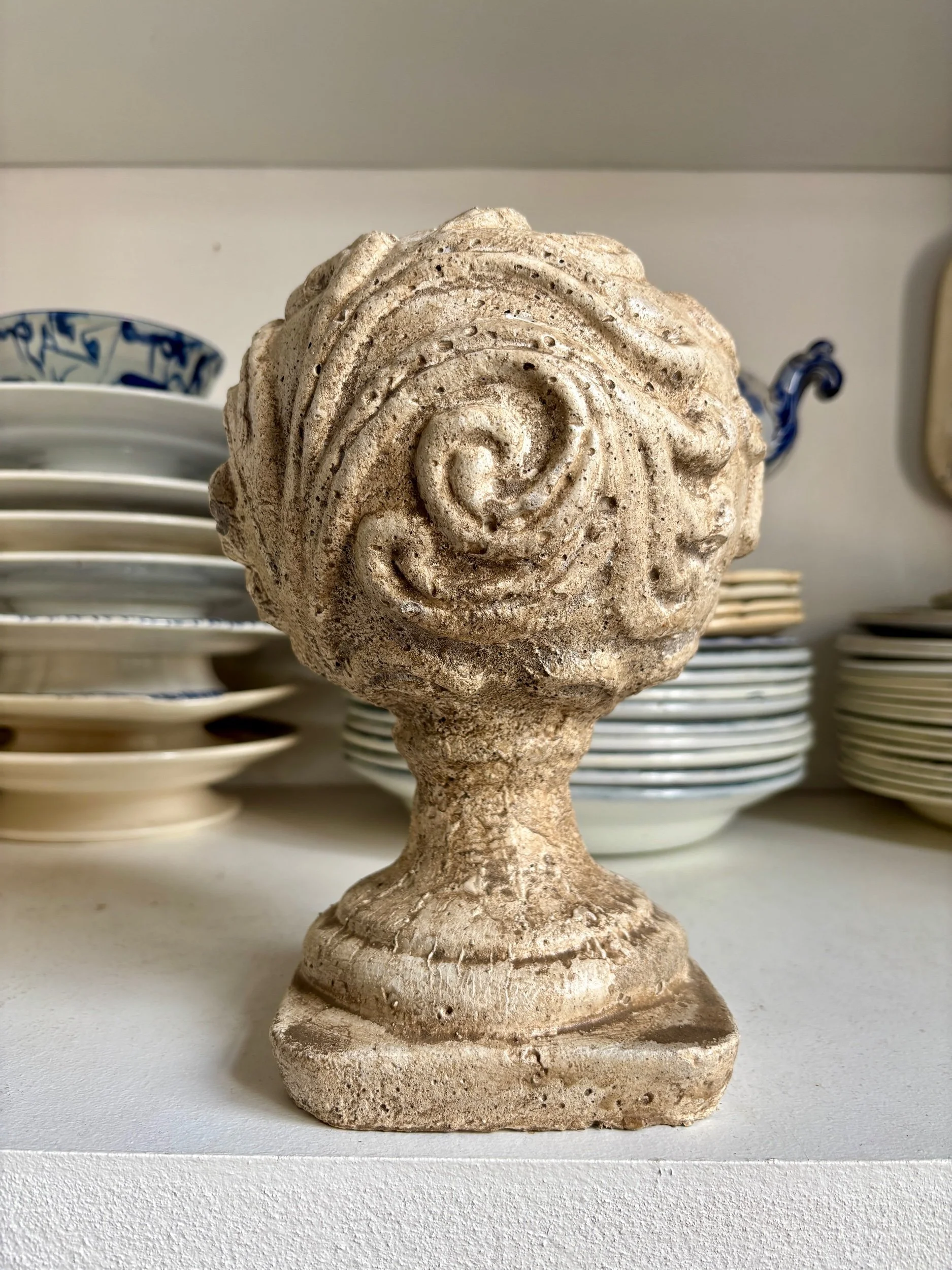boule-ornement-beton-jardin-hiver-decoration-axs-design-paris-france