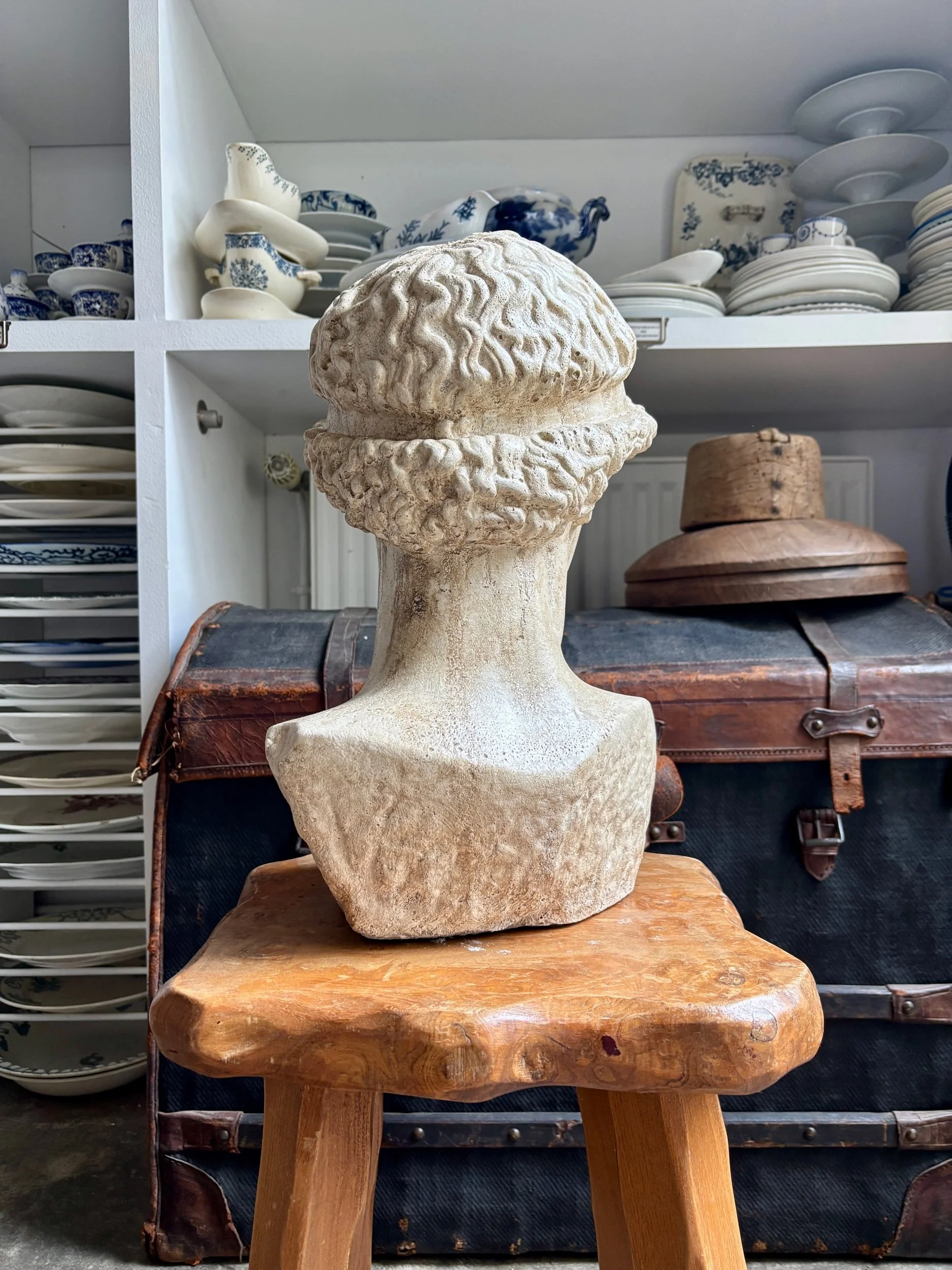 buste-beton-esclave-mourrant-michel-ange-gris-art-decoration-axs-design-paris-france