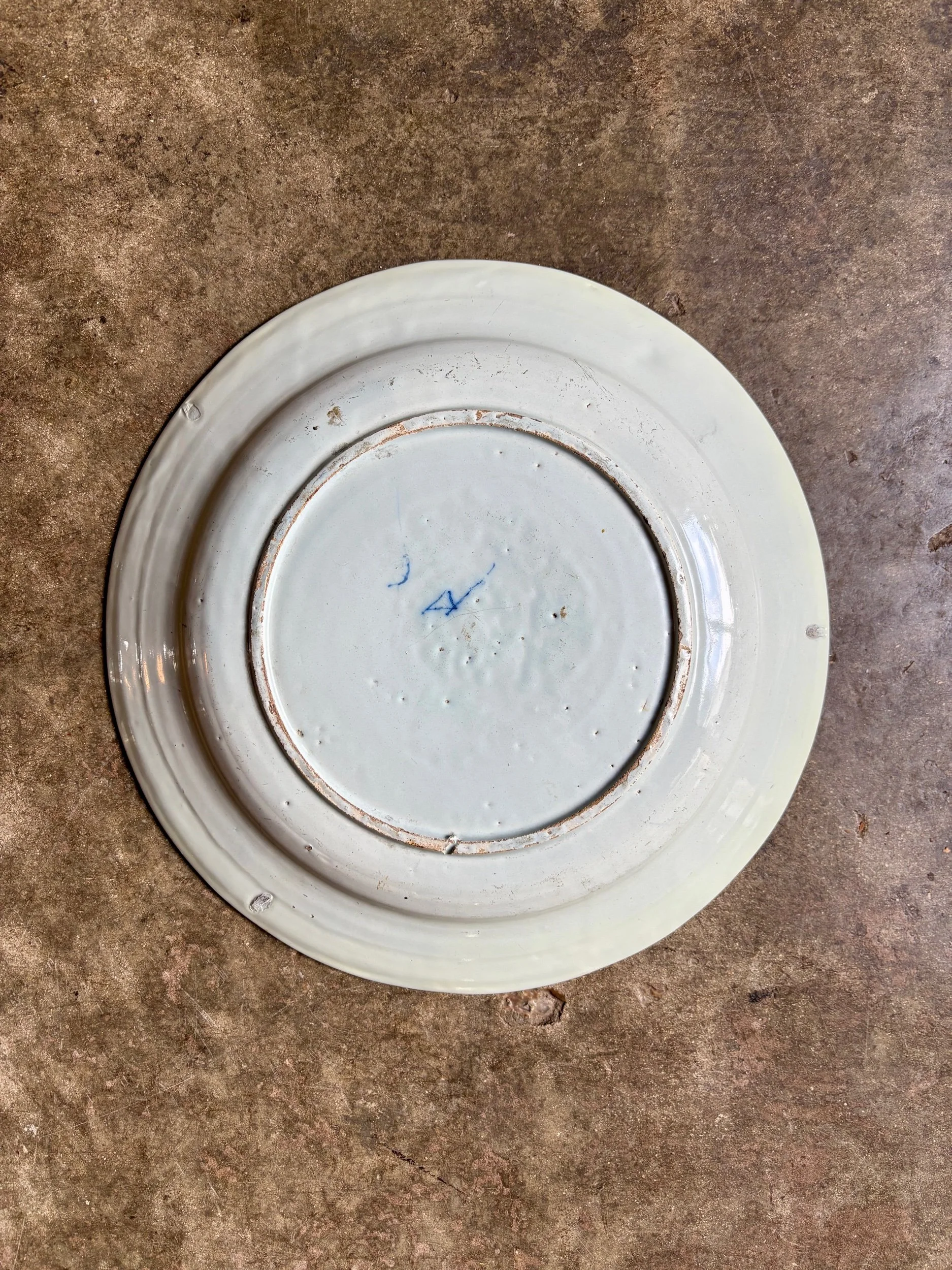 plat-rond-faience-delft-bleu-decoration-vaisselle-antique-vintage-axs-design-paris-france
