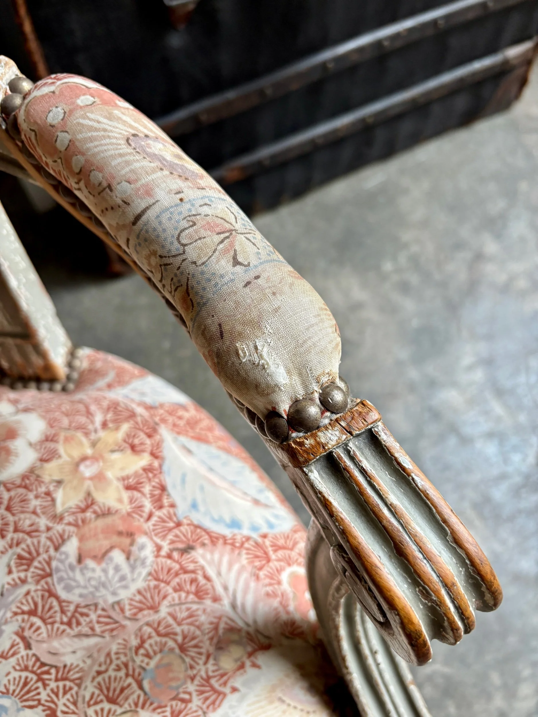 fauteuil-louis-xvi-coton-indienne-assise-classique-vintage-axs-design-paris-france