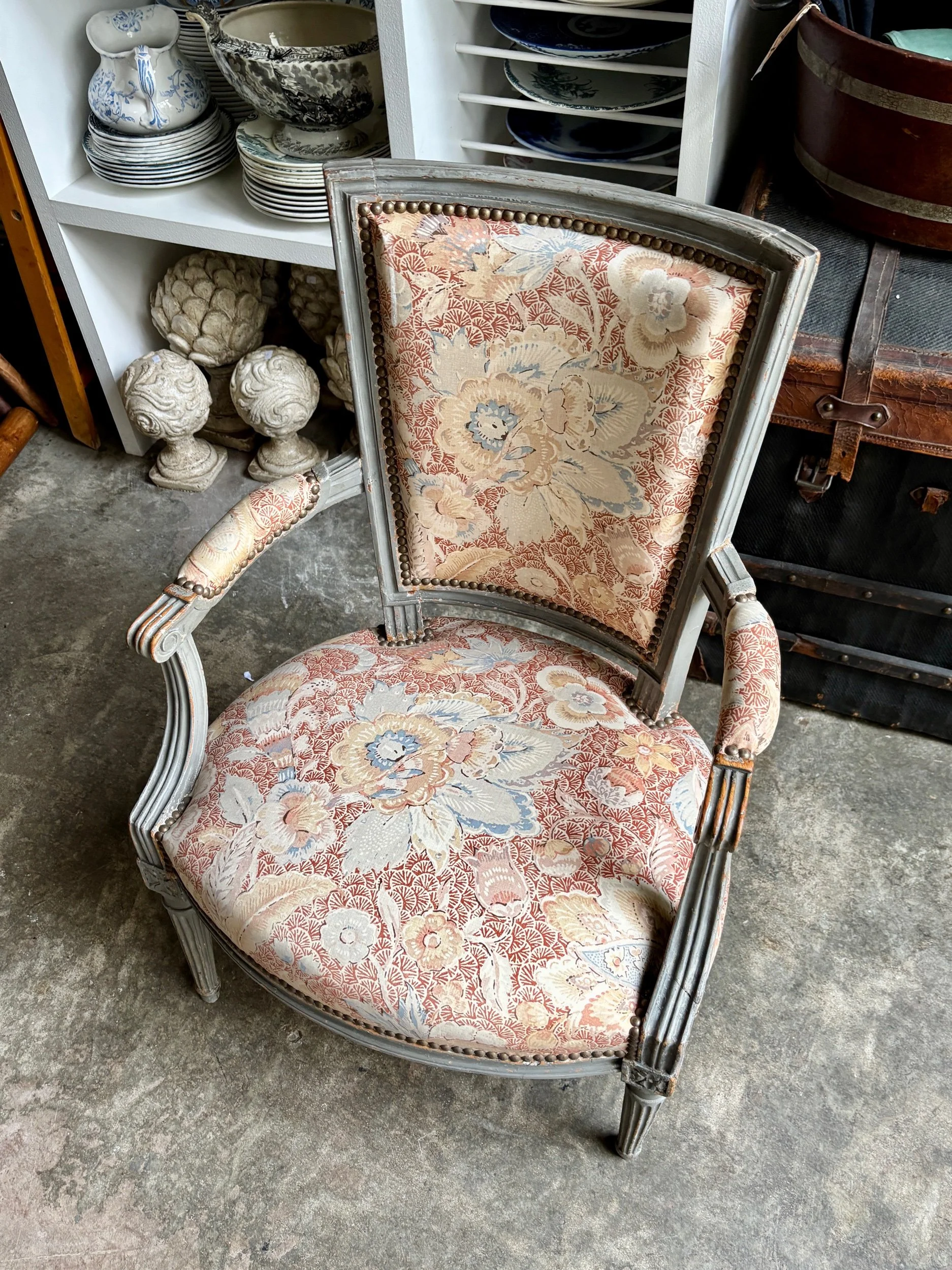 fauteuil-louis-xvi-2-coton-indienne-assise-classique-vintage-axs-design-paris-france