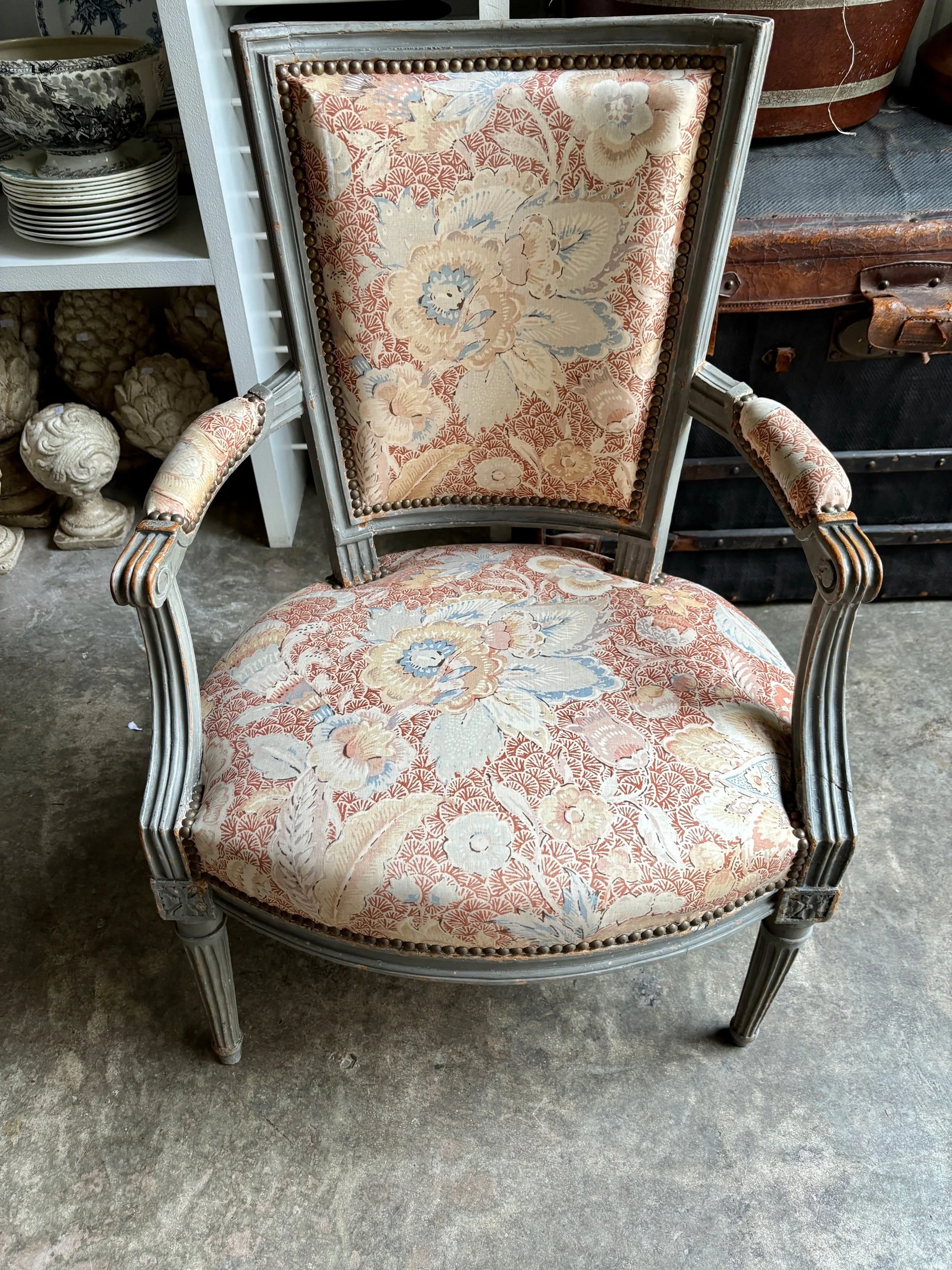 fauteuil-louis-xvi-2-coton-indienne-assise-classique-vintage-axs-design-paris-france