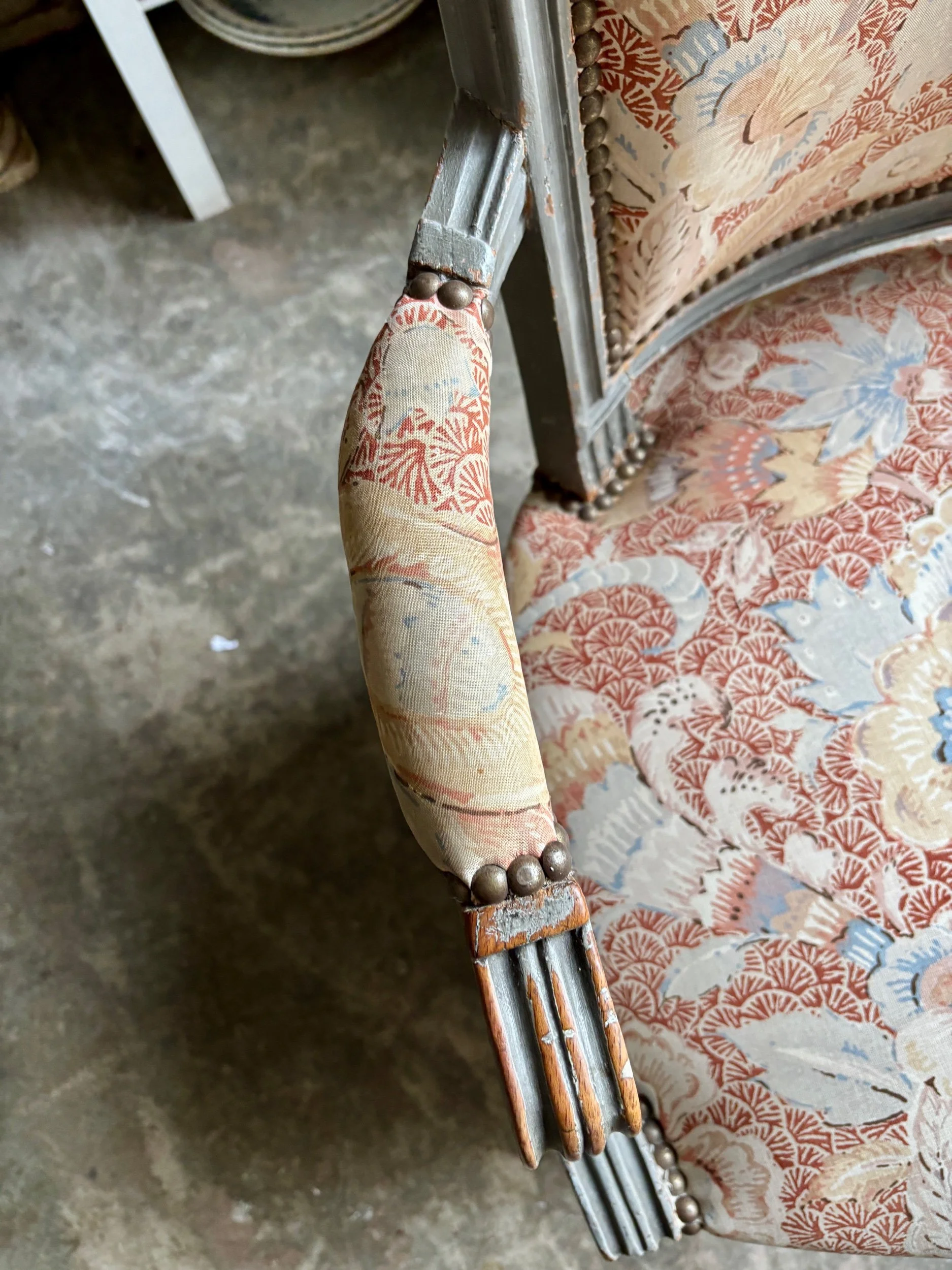 fauteuil-louis-xvi-2-coton-indienne-assise-classique-vintage-axs-design-paris-france