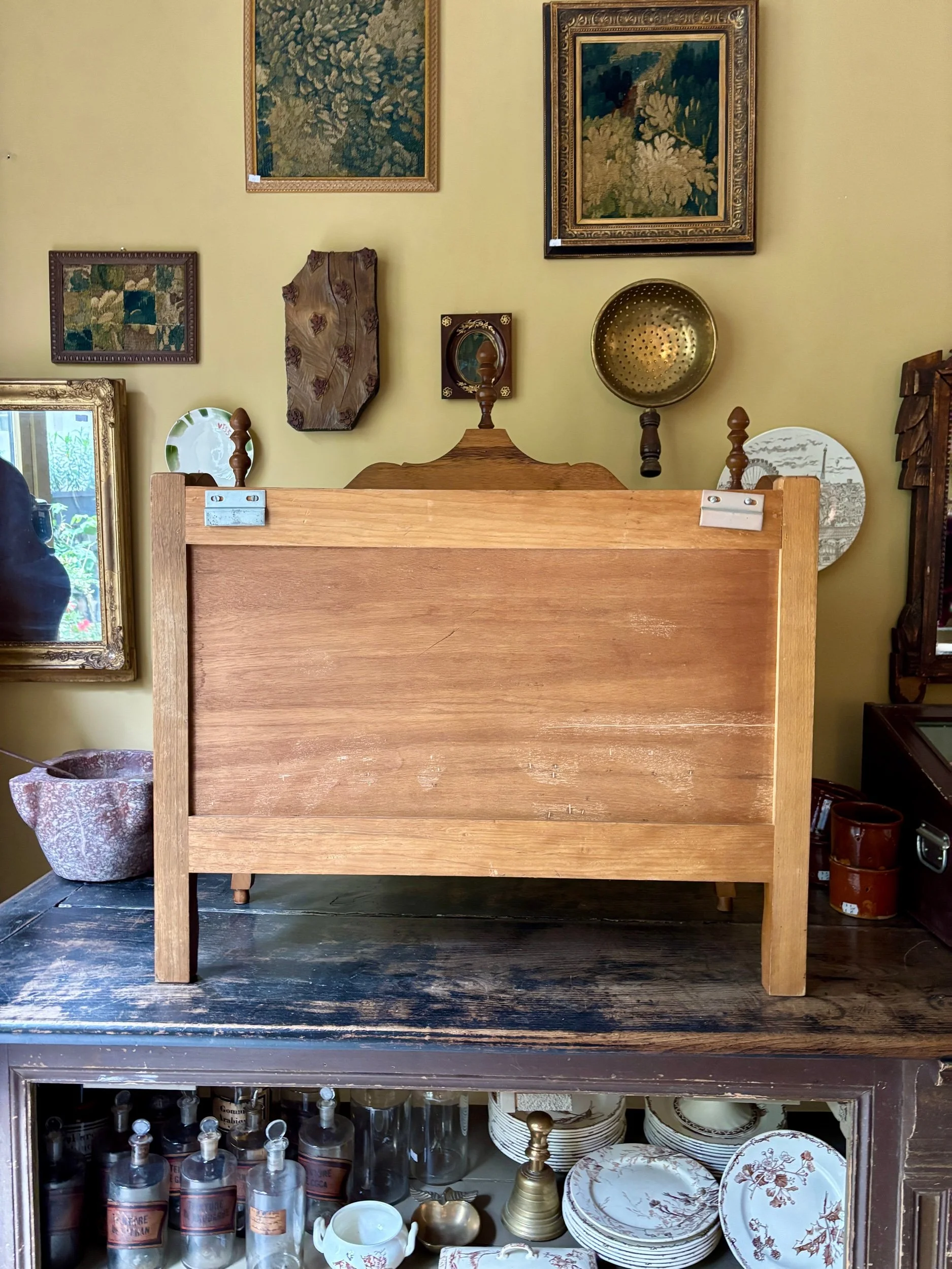 panetiere-provencale-bois-mobilier-regional-meuble-vintage-axs-design-paris-france