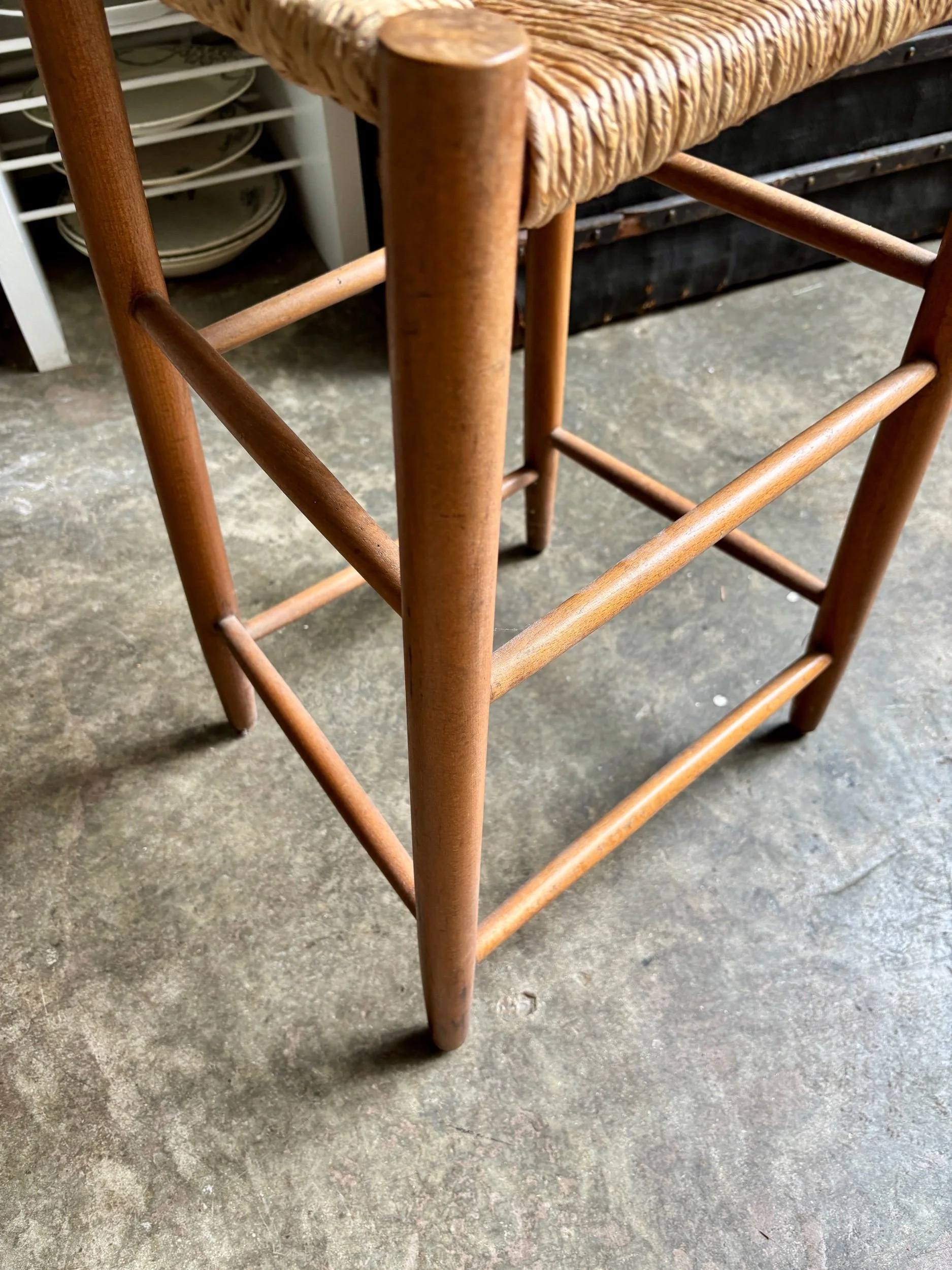tabouret-haut-paille-bois-tressee-assise-vintage-axs-design-paris-france