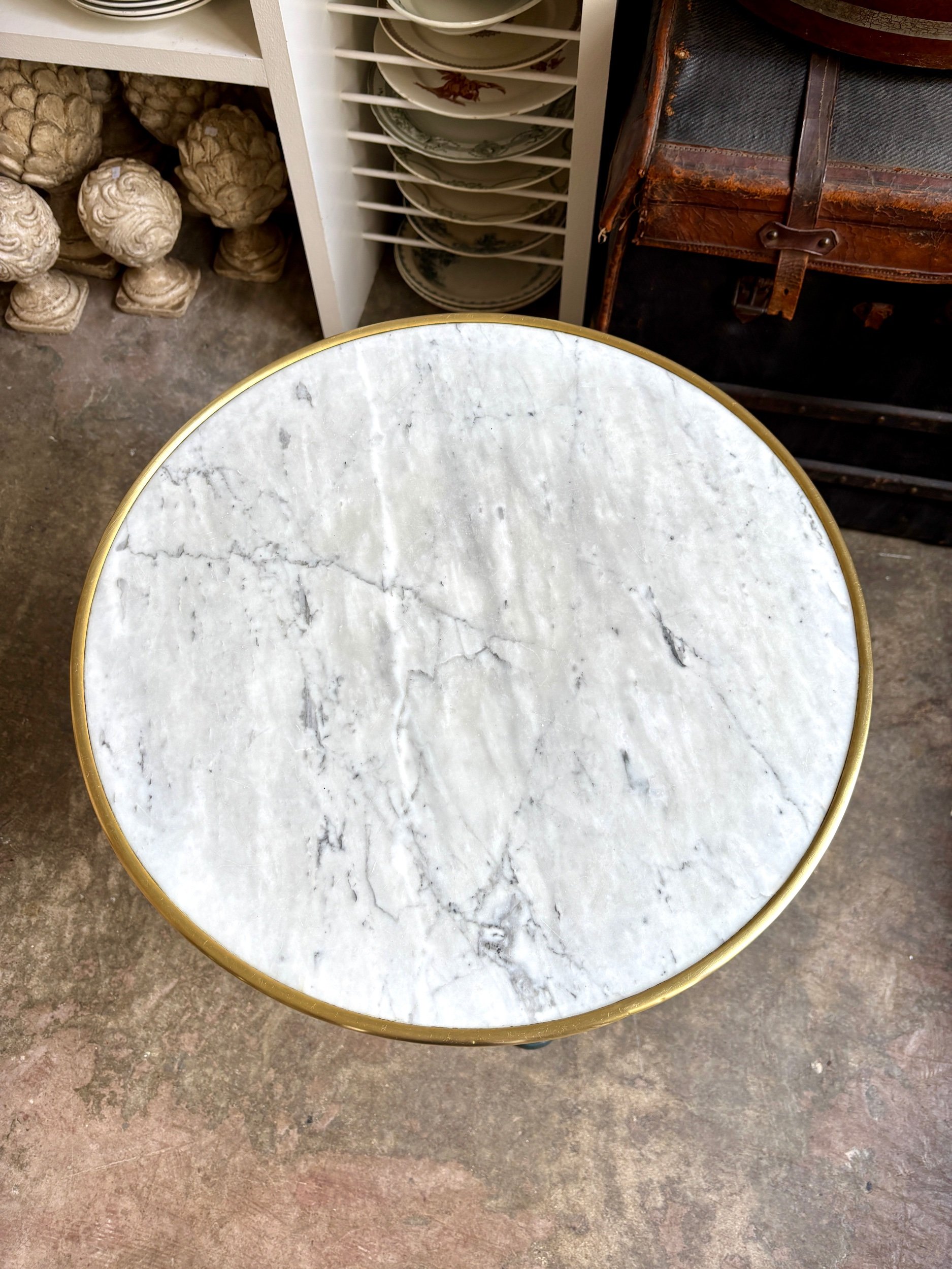 table-bistrot-marbre-blanc-fonte-fer-vert-vintage-axs-design-paris-france