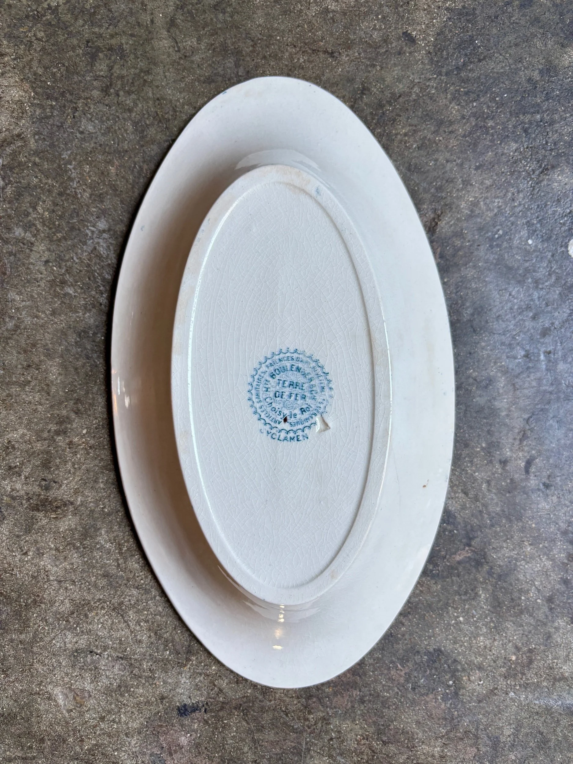 ravier-boulenger-choisy-le-roi-terre-de-fer-cyclamen-vaisselle-vintage-axs-design-paris-france
