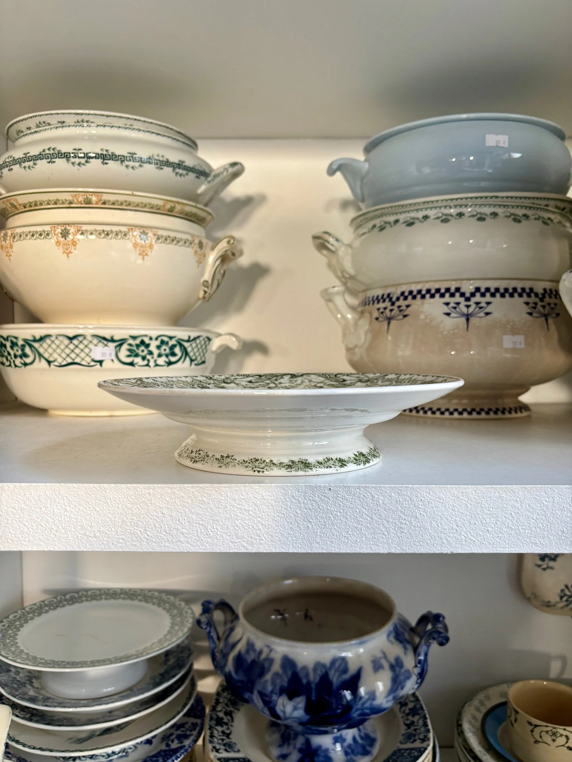 assiette-gateau-terre-de-fer-creil-montereau-compiegne-vaisselle-vintage-axs-design-paris-france