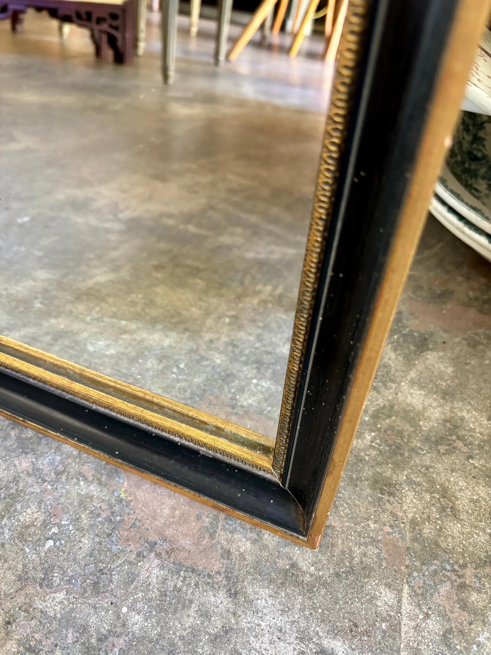 miroir-bois-stuc-noir-dore-palmettes-decoration-vintage-axs-design-paris-france