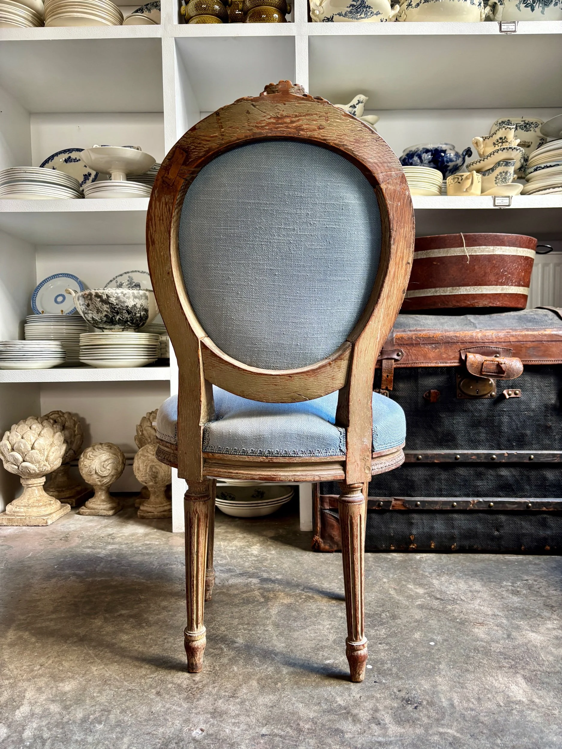 chaise-medaillon-bois-coton-bleu-assise-classique-vintage-axs-design-paris-france