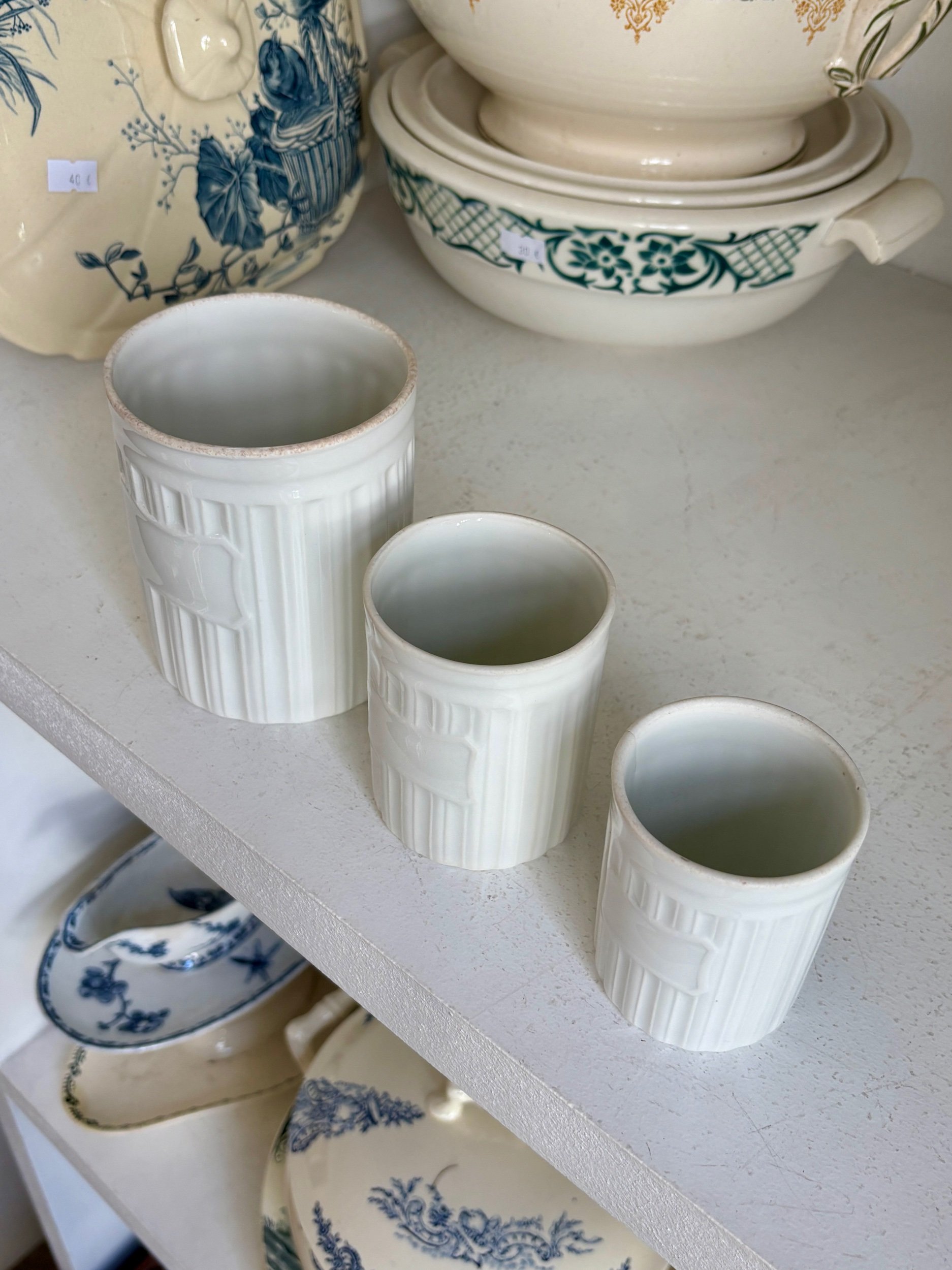 pots-porcelaine-blanc-limoges-decoration-vintage-axs-design-paris-france