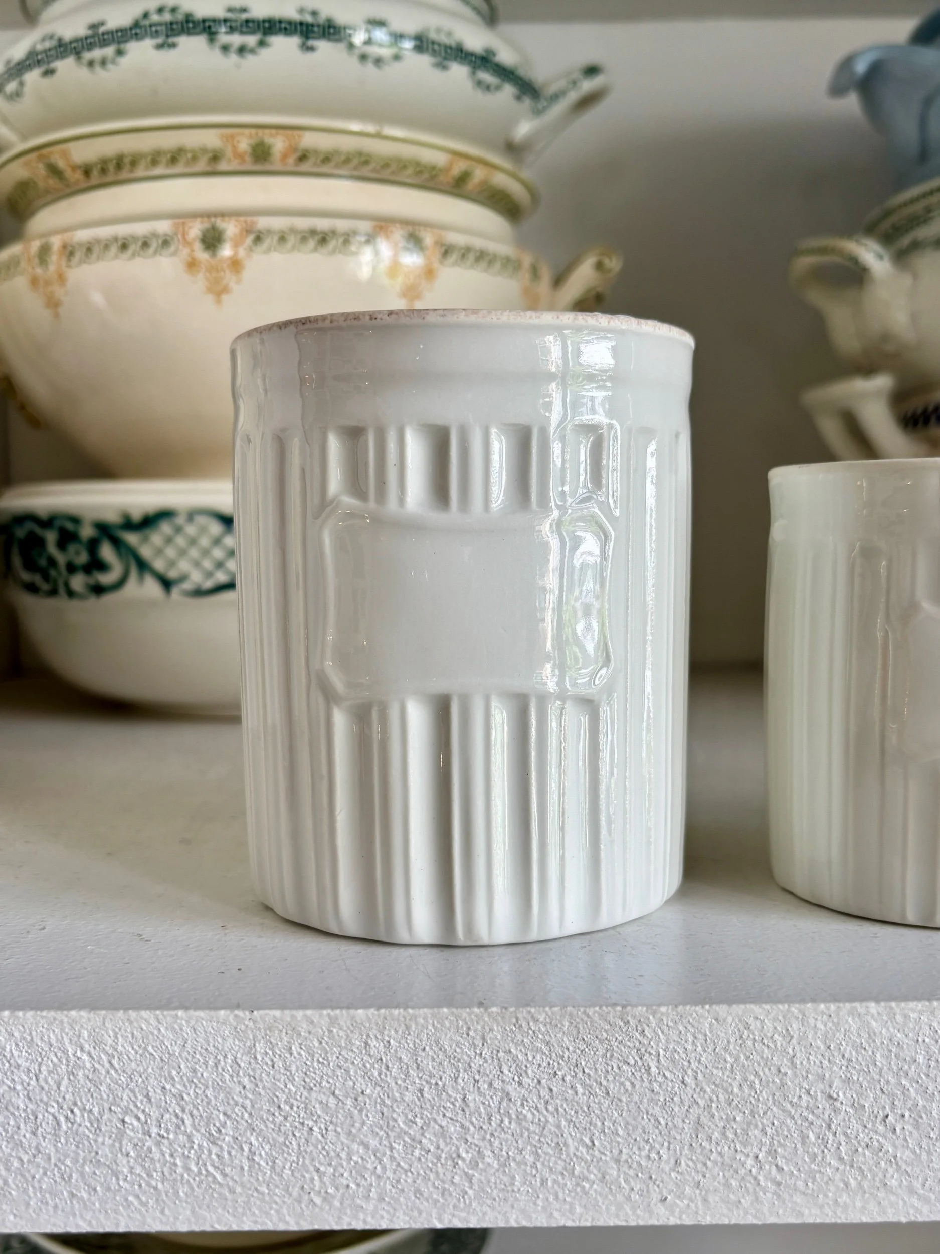 pots-porcelaine-blanc-limoges-decoration-vintage-axs-design-paris-france