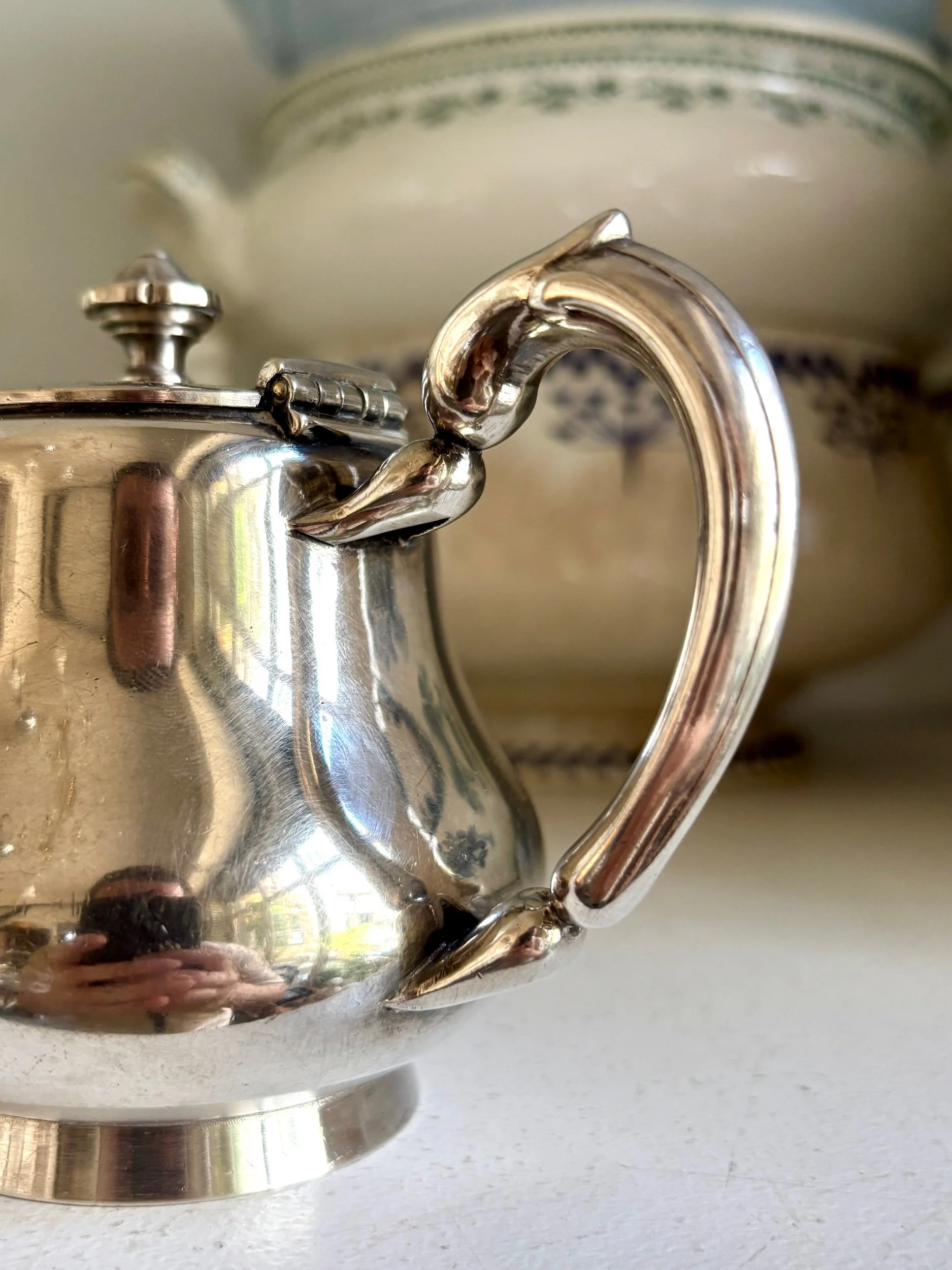 verseuse-the-cafe-metal-argente-christofle-vaisselle-vintage-axs-design-paris-france