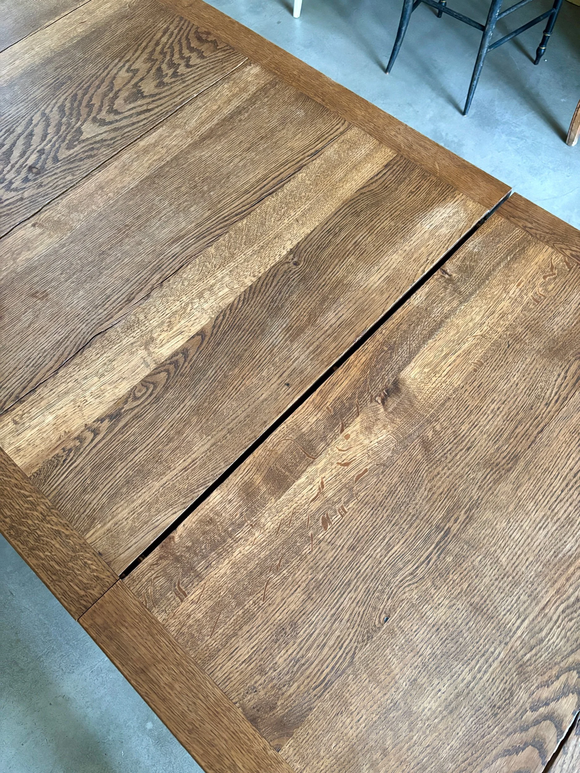 table-drapier-bois-massif-meuble-vintage-axs-design-paris-france