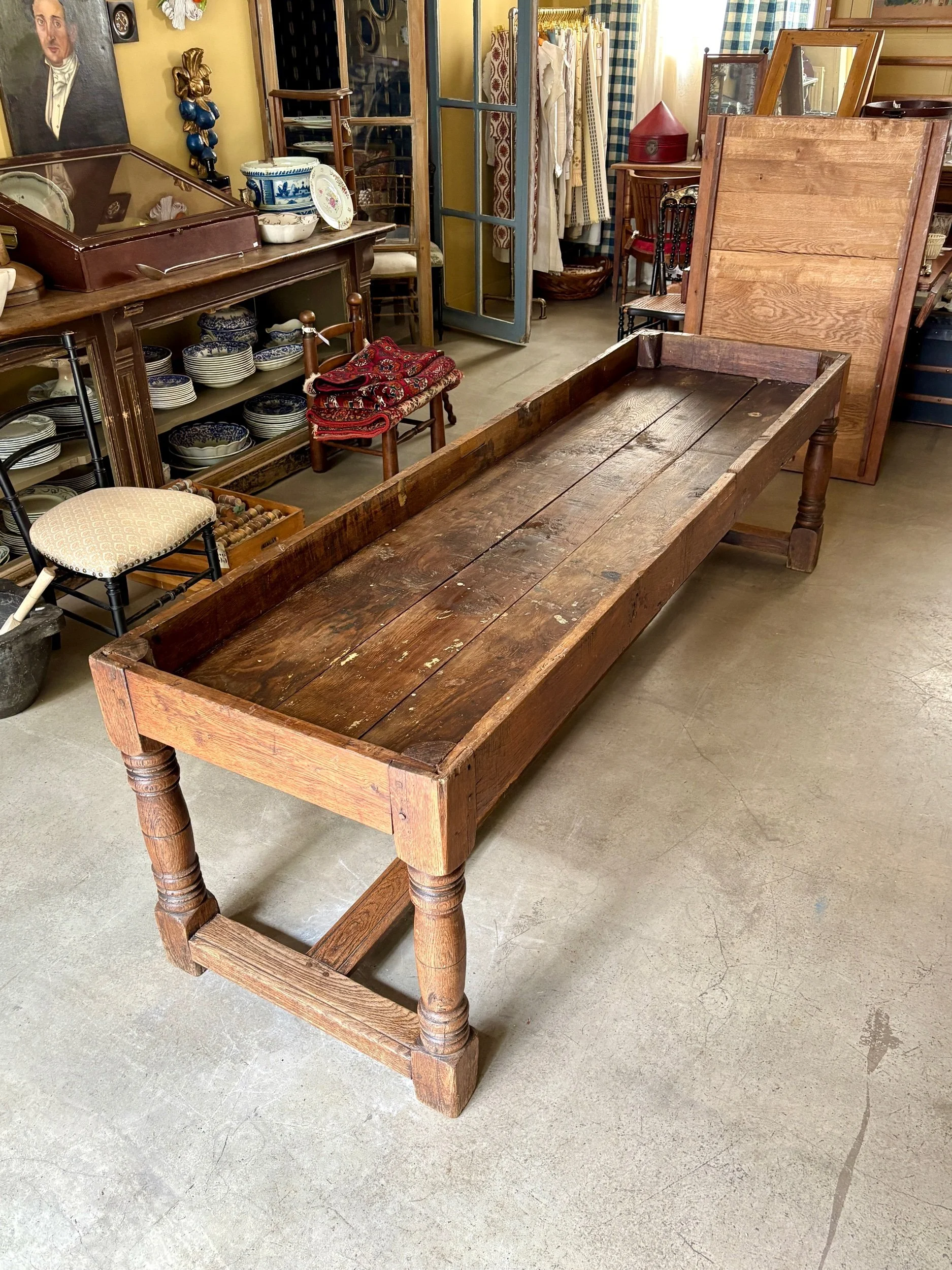 table-drapier-bois-massif-meuble-vintage-axs-design-paris-france