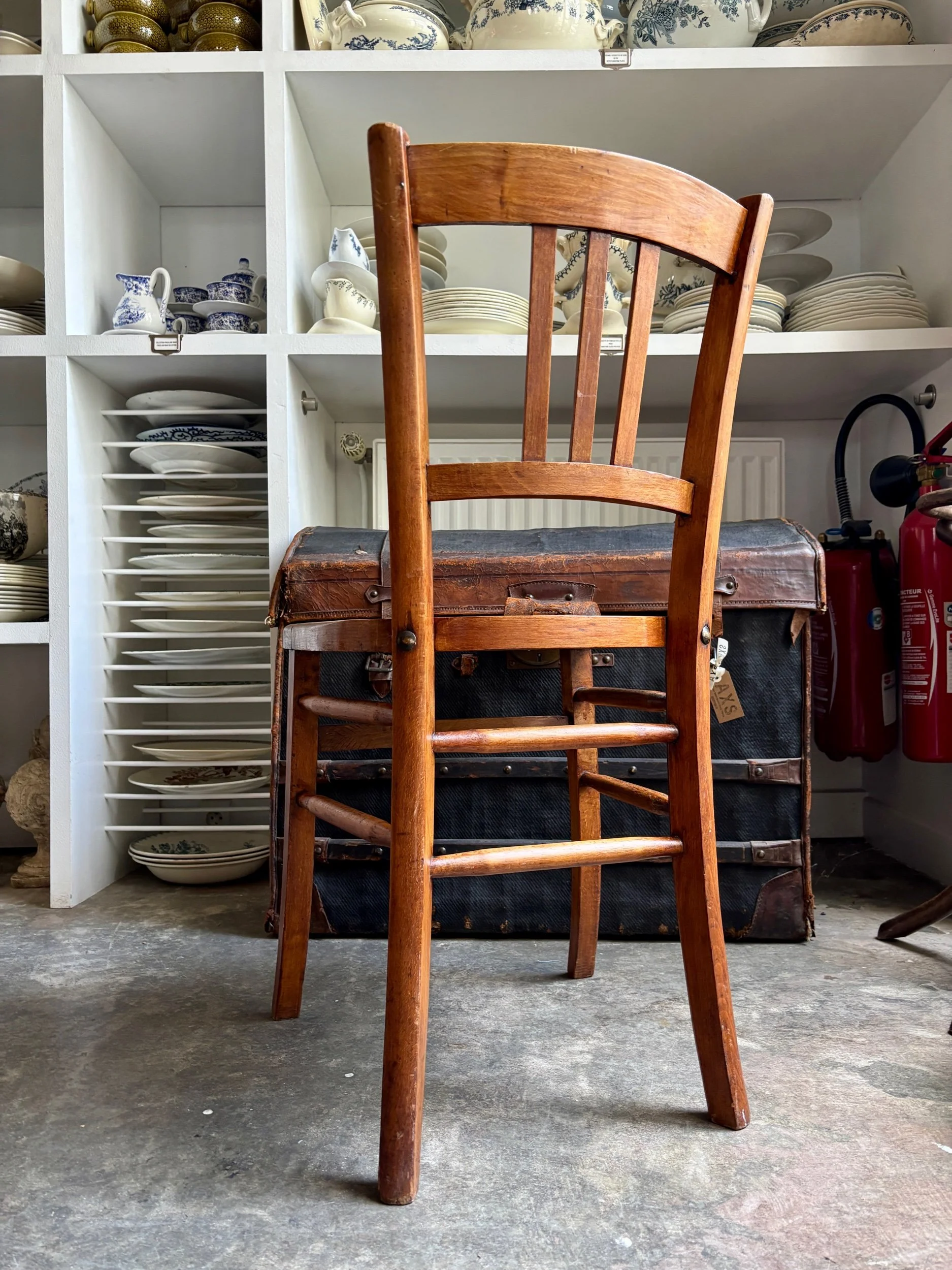 chaise-bistrot-luterma-hetre-gaufre-assise-vintage-axs-design-paris-france