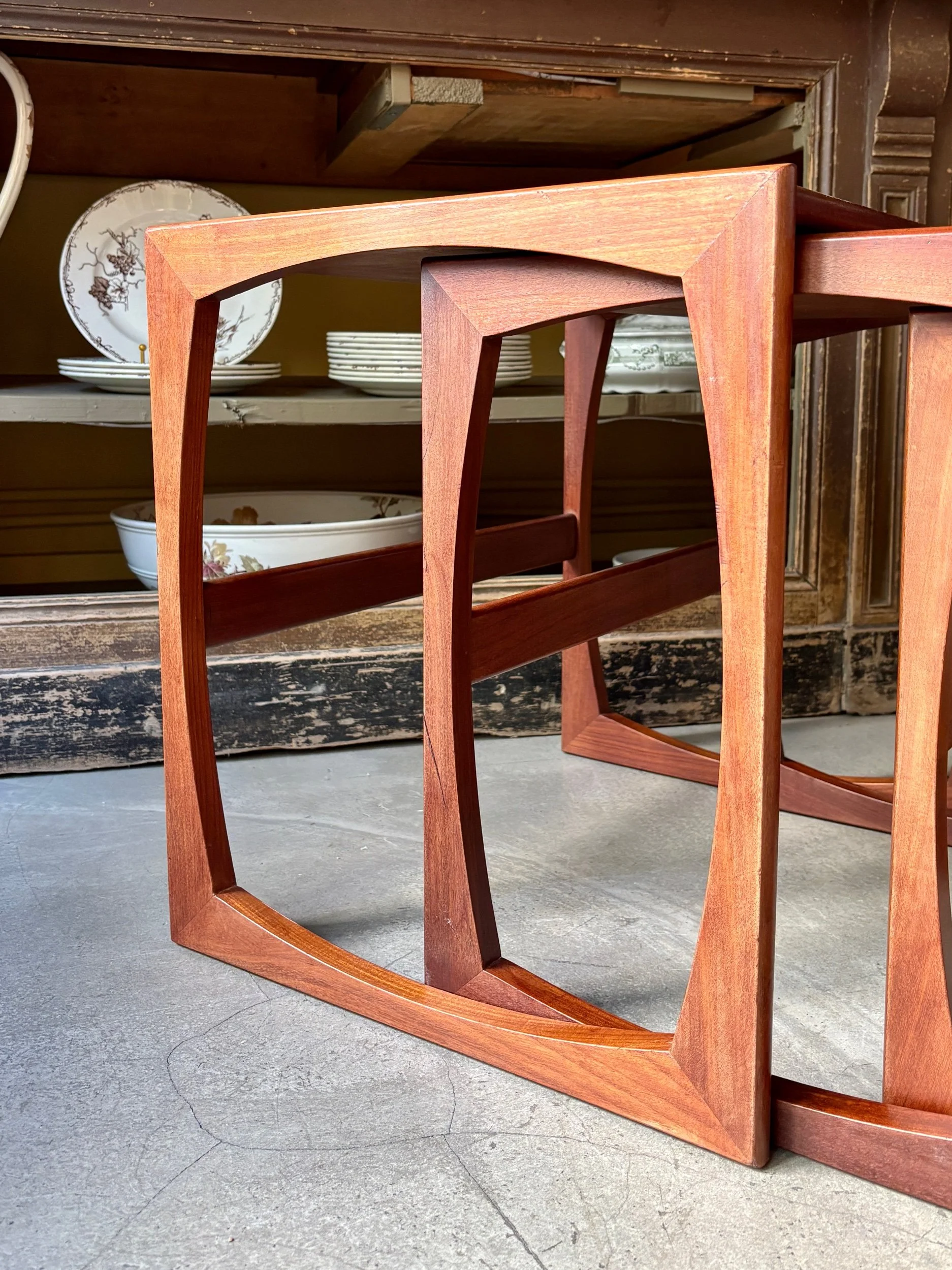 table-basse-gigogne-gplan-quadrille-teck-meuble-vintage-axs-design-paris-france