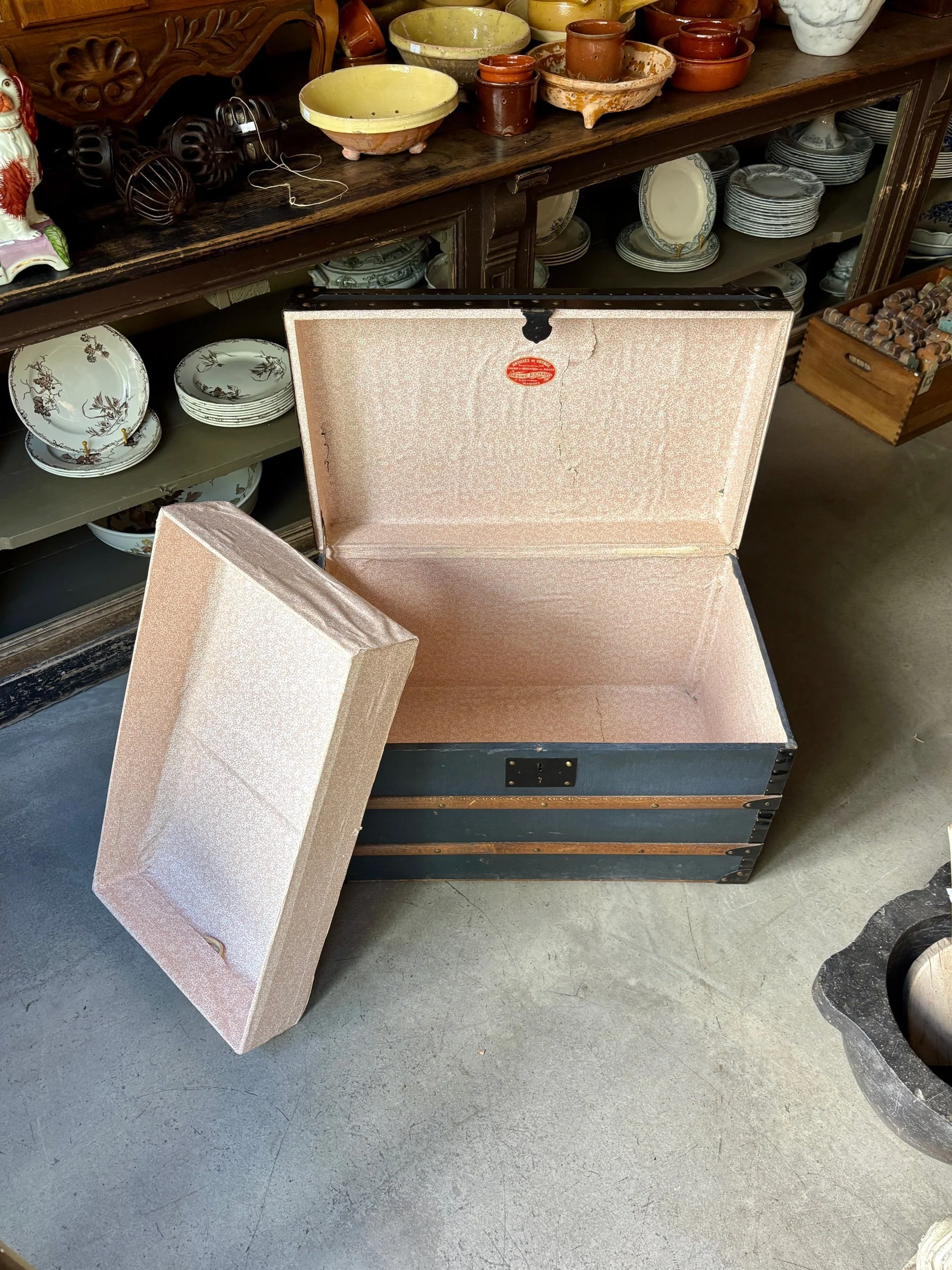 malle-desire-richard-meuble-rangement-vintage-axs-design-paris-france