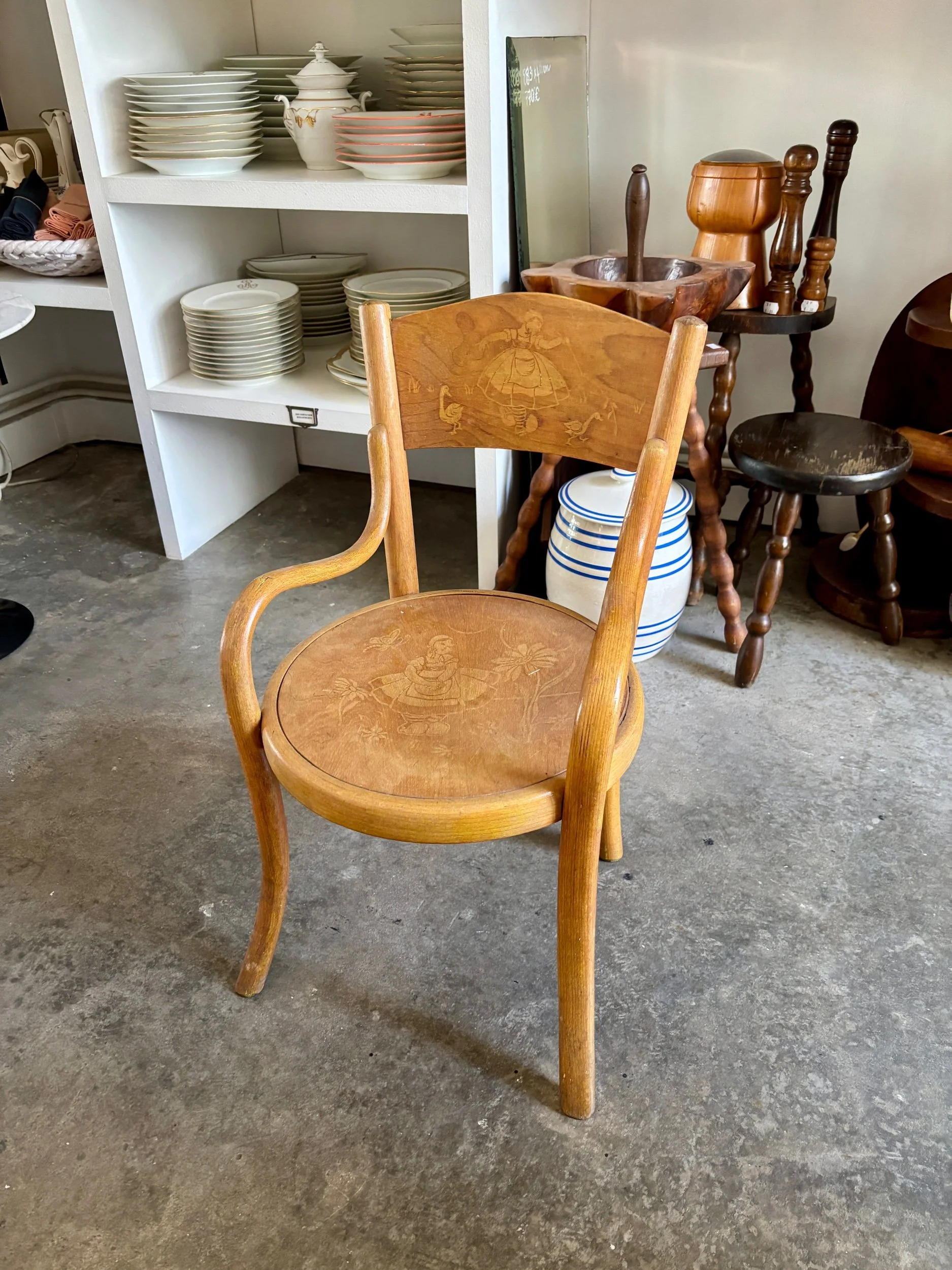 fauteuil-enfant-fischel-bistrot-bois-assise-vintage-axs-design-paris-france