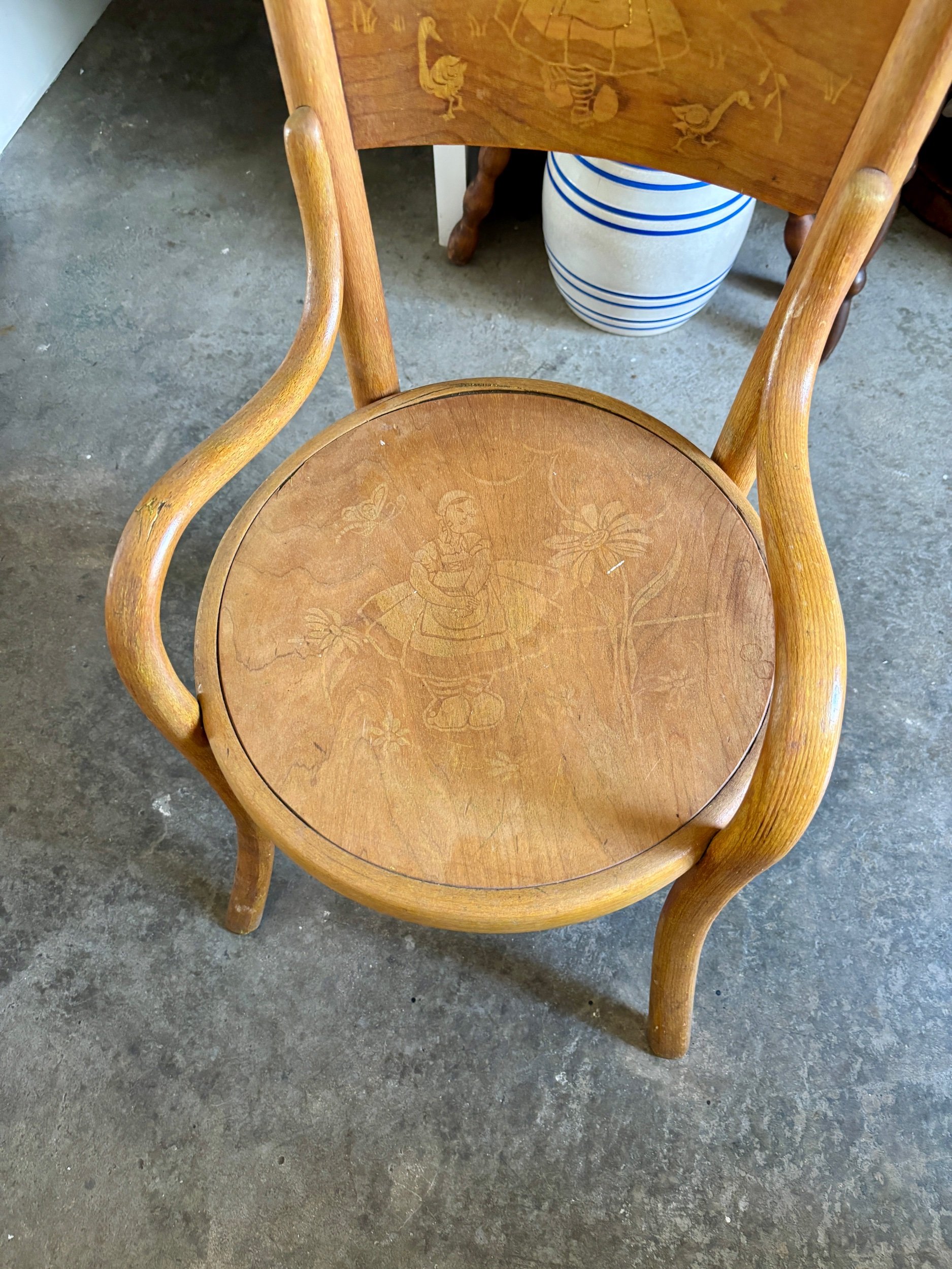 fauteuil-enfant-fischel-bistrot-bois-assise-vintage-axs-design-paris-france