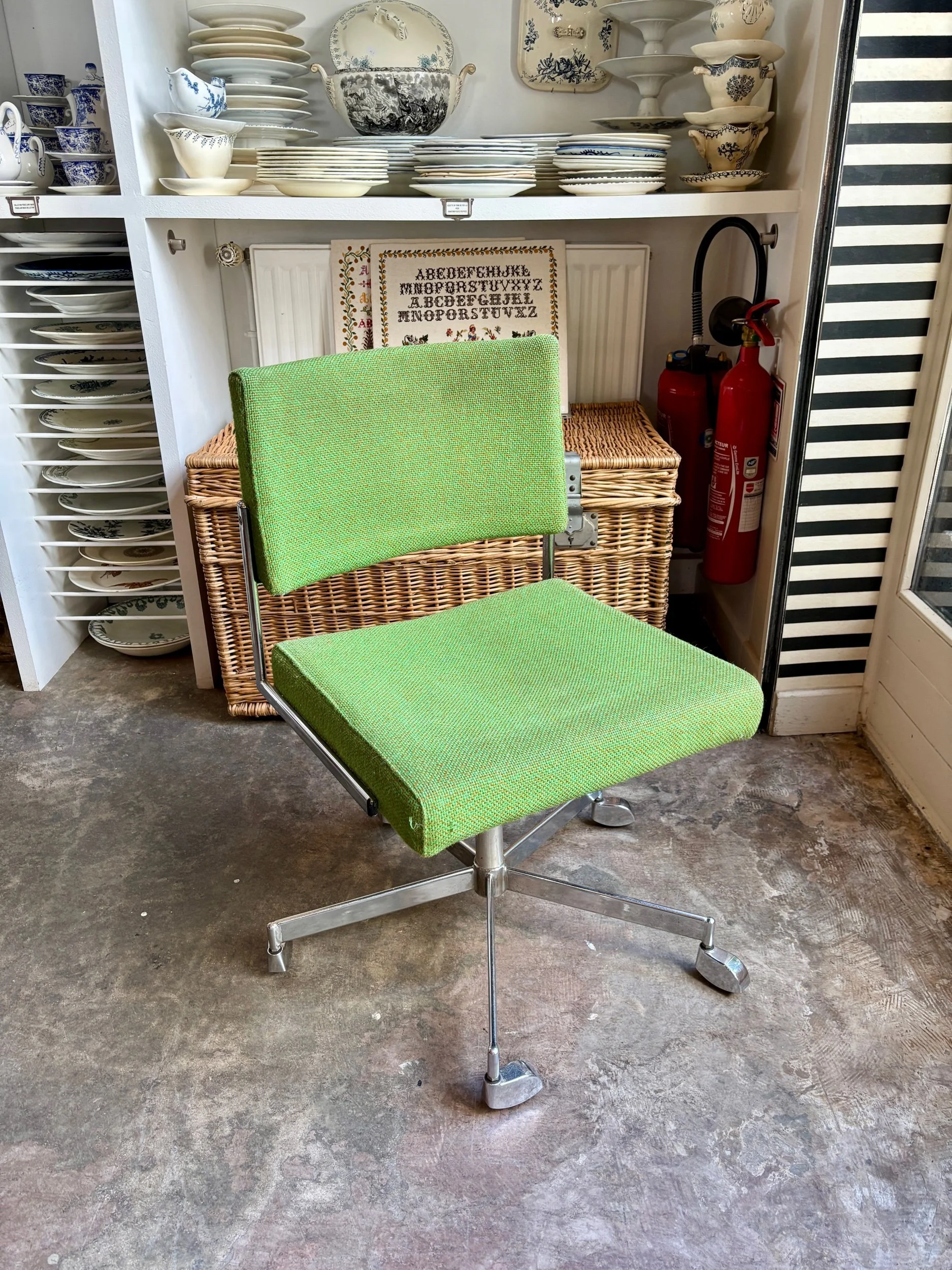 chaise-bureau-coton-vert-metal-chrome-assise-vintage-axs-design-paris-france