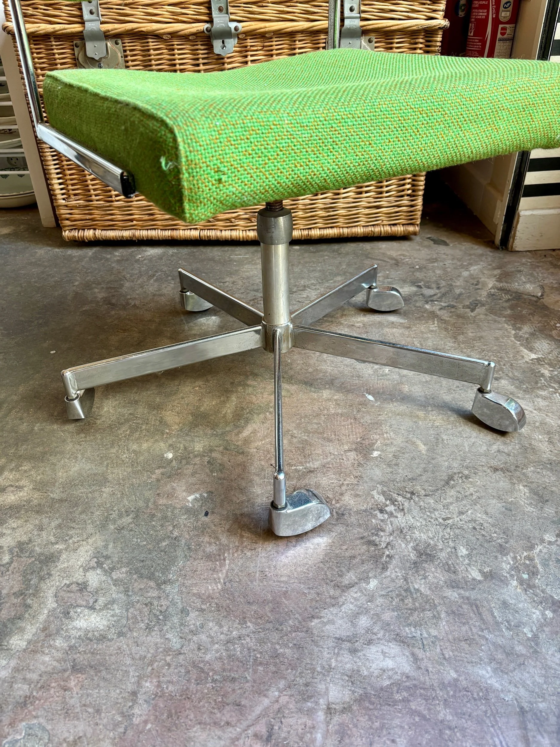 chaise-bureau-coton-vert-metal-chrome-assise-vintage-axs-design-paris-france