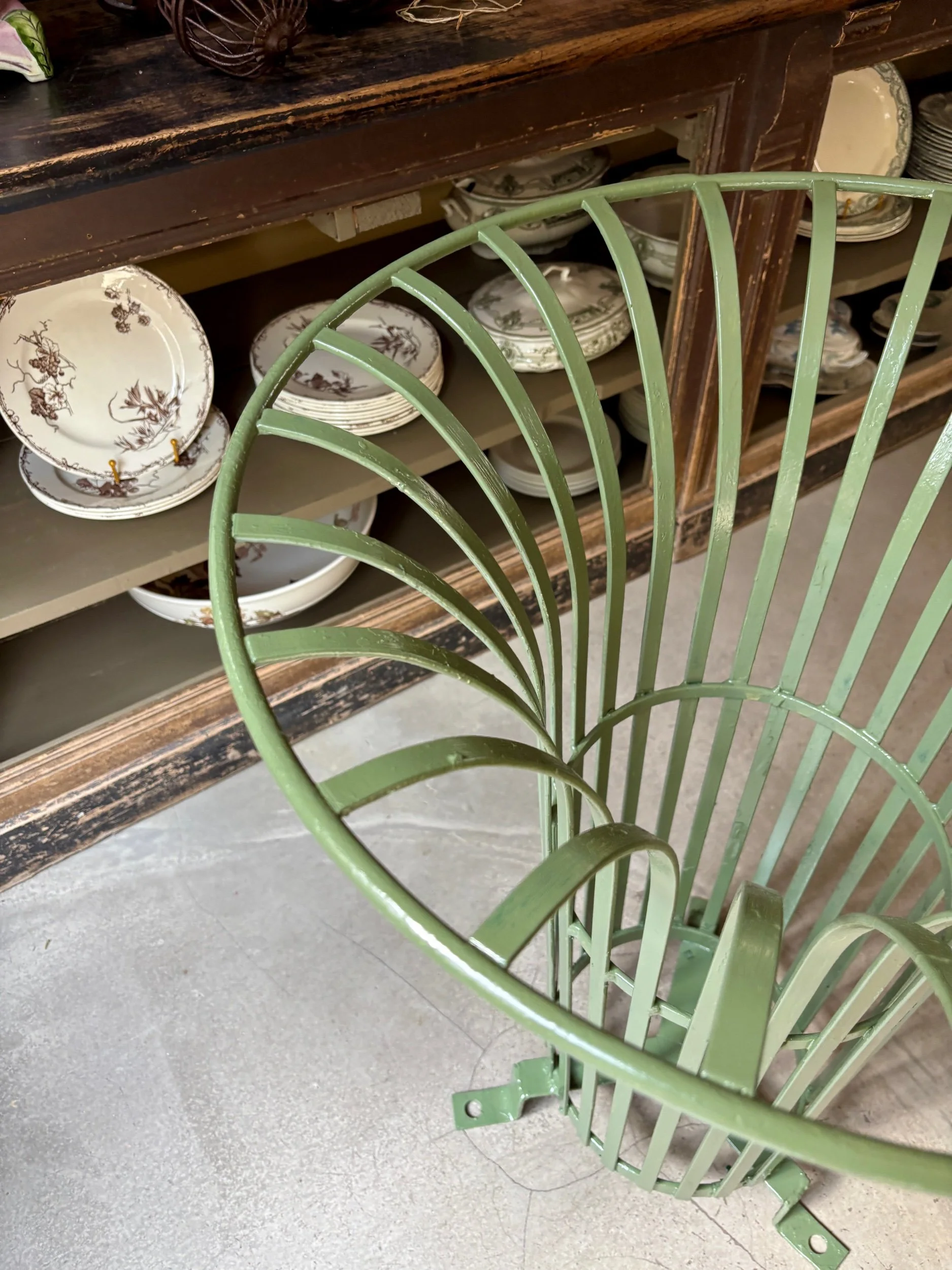 poubelle-cache-pot-jardin-metal-vert-decoration-vintage-axs-design-paris-france