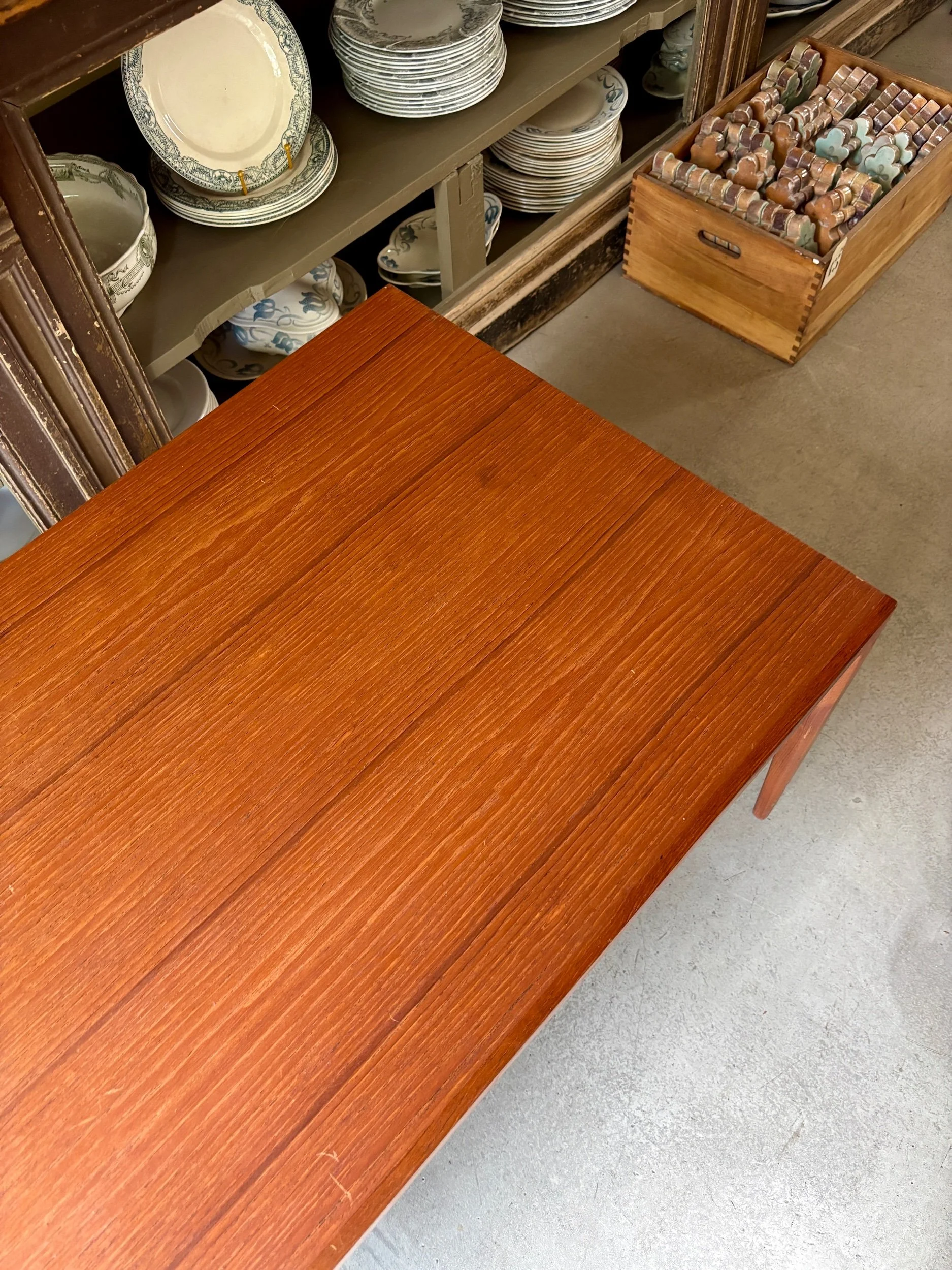 table-basse-teck-johannes-andersen-scandinave-meuble-vintage-axs-design-paris-france