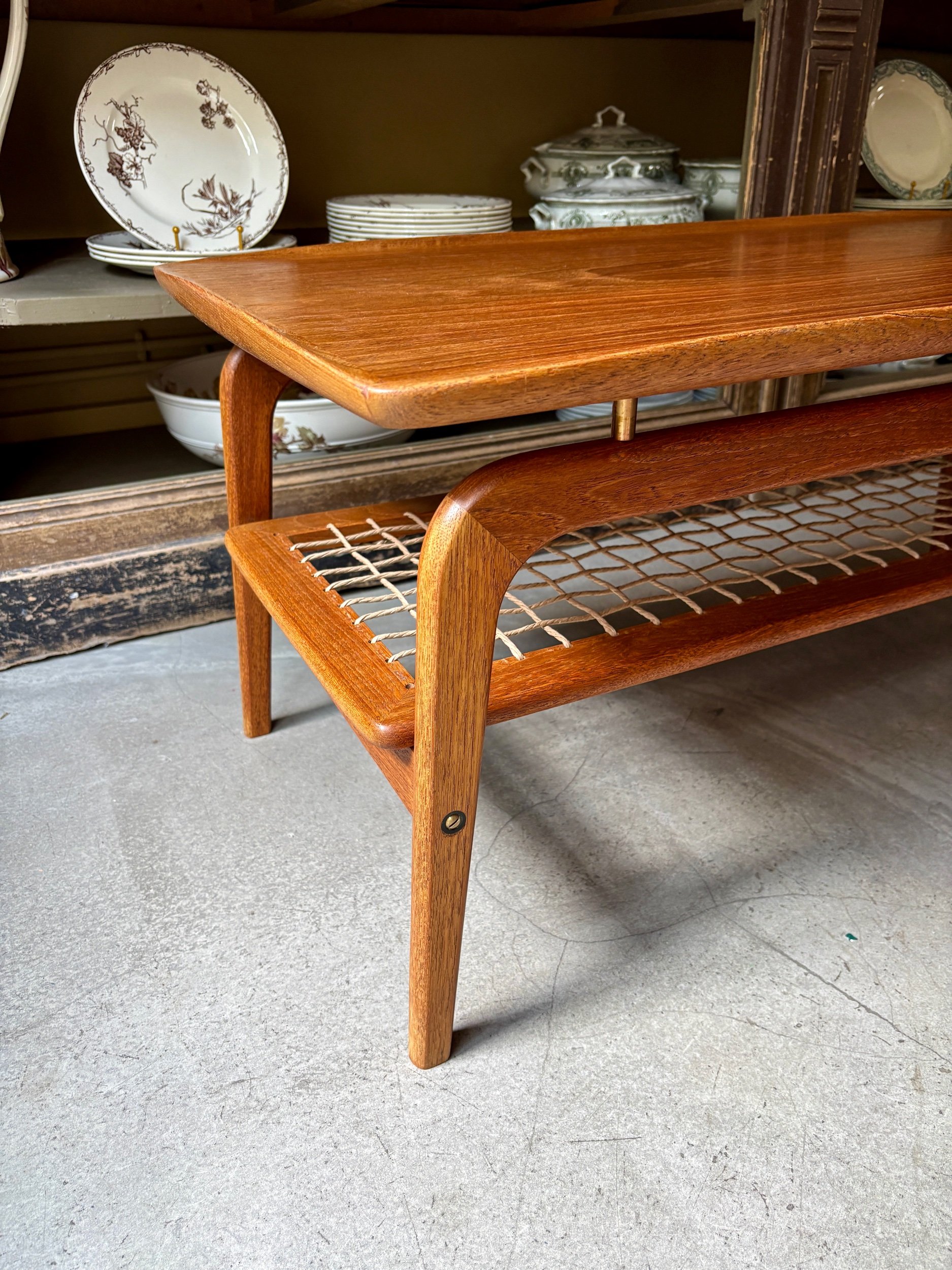 table-basse-scandinave-teck-corde-arne-hovmand-olsen-meuble-vintage-axs-design-paris-france