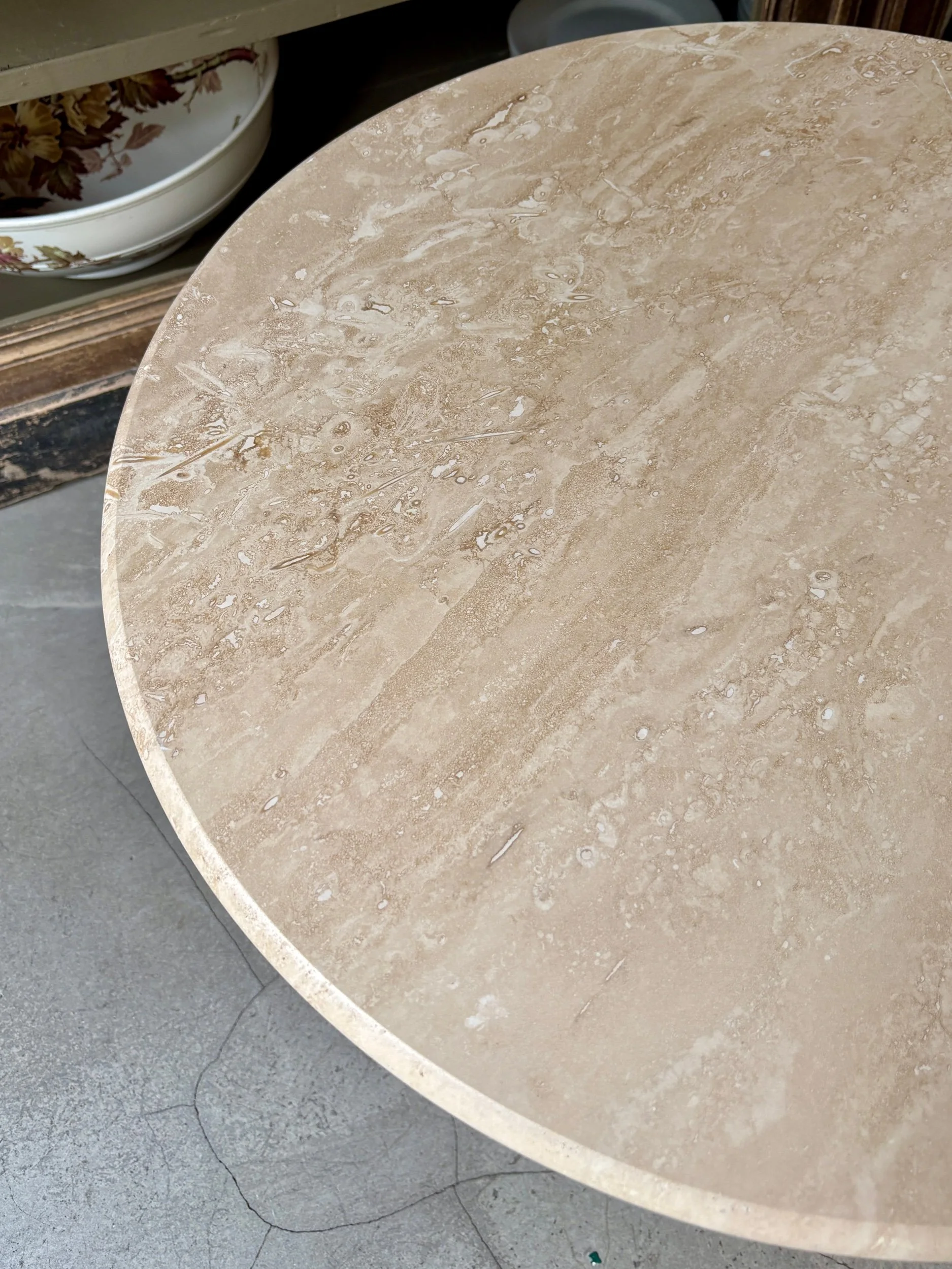 table-appoint-basse-travertin-beige-meuble-vintage-axs-design-paris-france