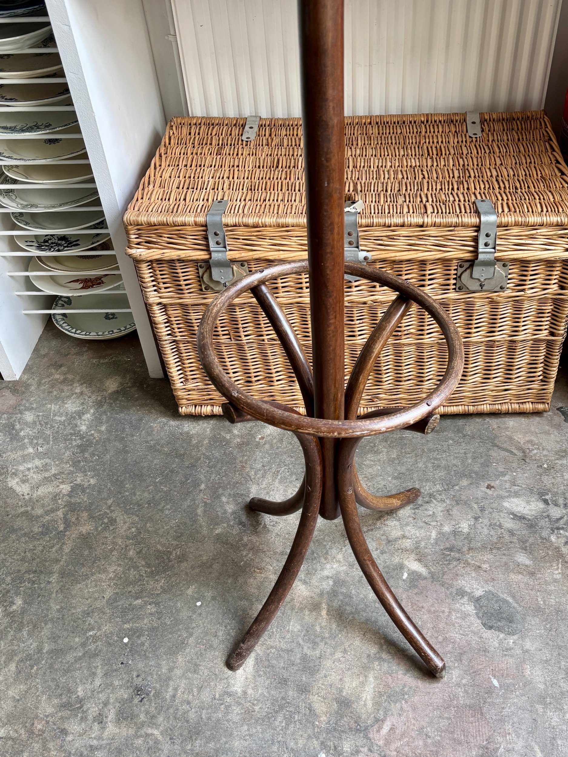 porte-manteau-bistrot-bois-meuble-vintage-axs-design-paris-france