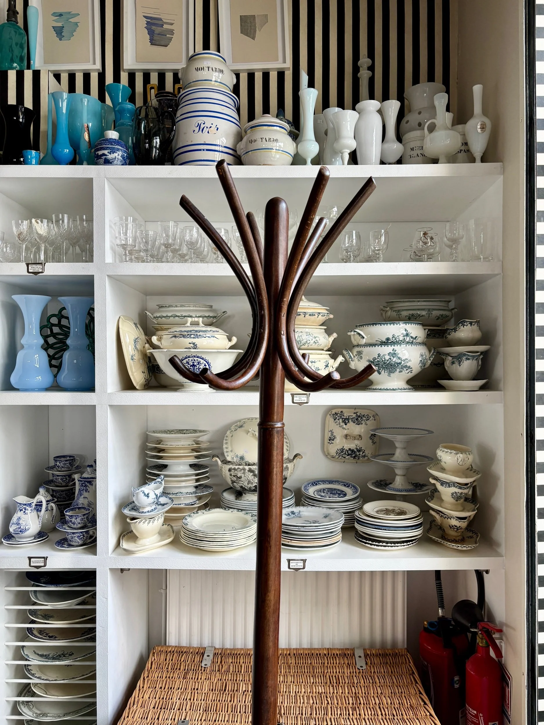 porte-manteau-bistrot-bois-meuble-vintage-axs-design-paris-france