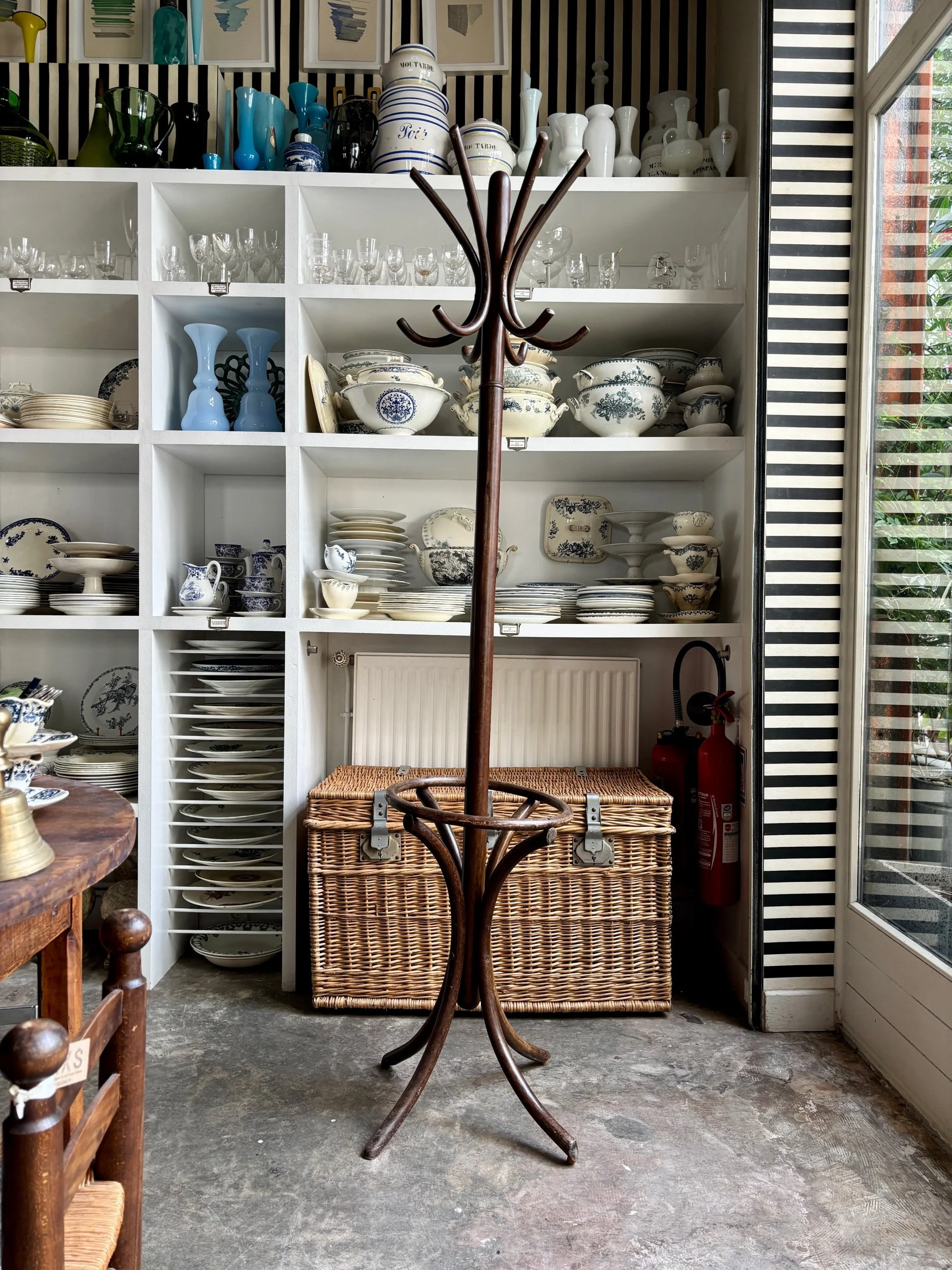 porte-manteau-bistrot-bois-meuble-vintage-axs-design-paris-france